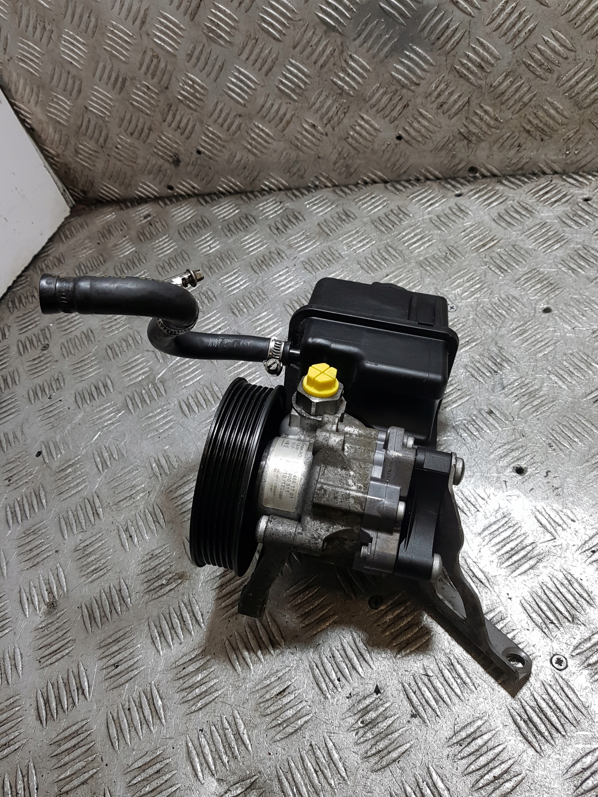 servo pump MERCEDES-BENZ SPRINTER 906 2.2 CDI A0064661701 7693900511