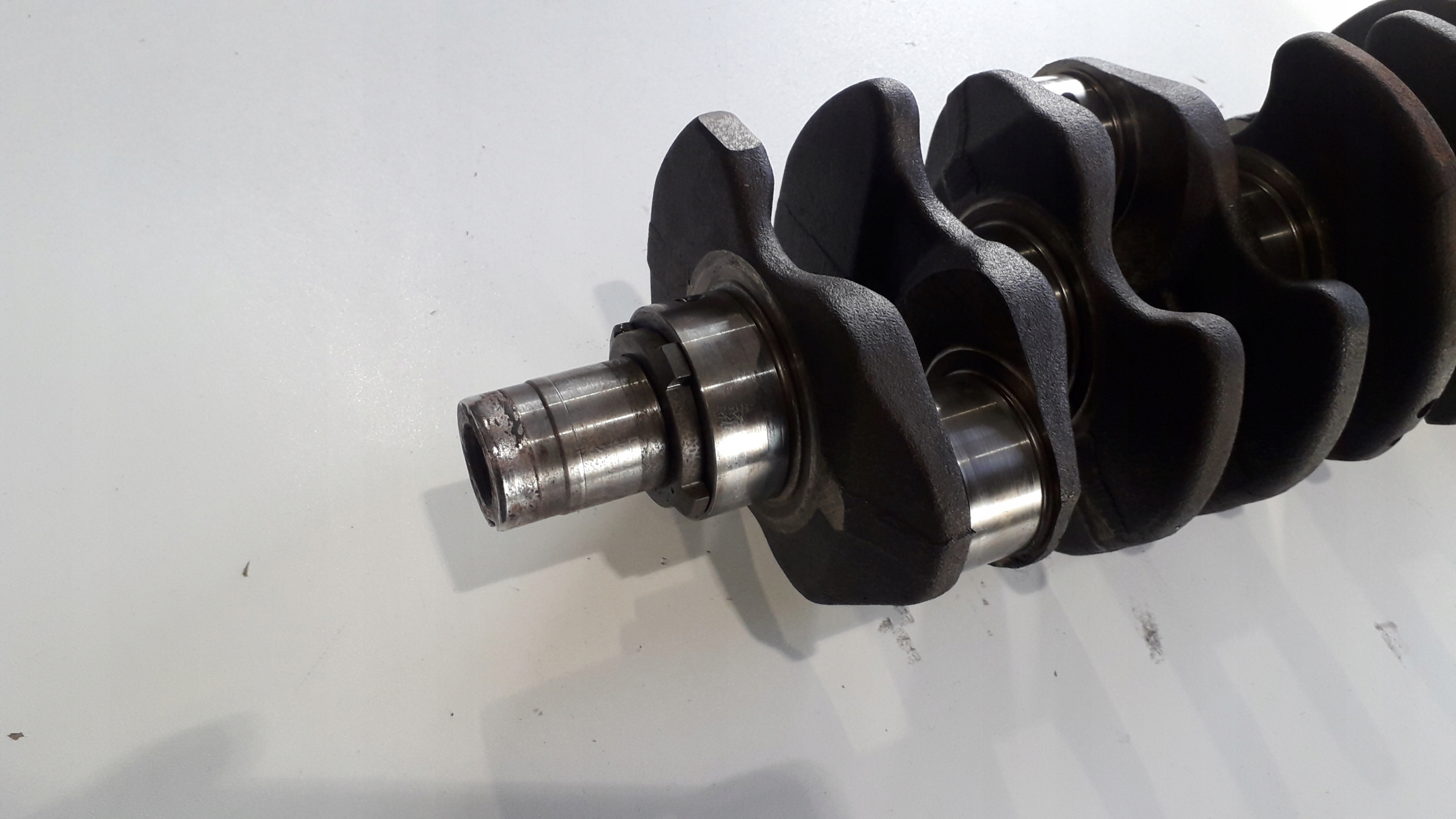 crank AUDI A6 C4 VW LT T4 2.5 TDI AEL