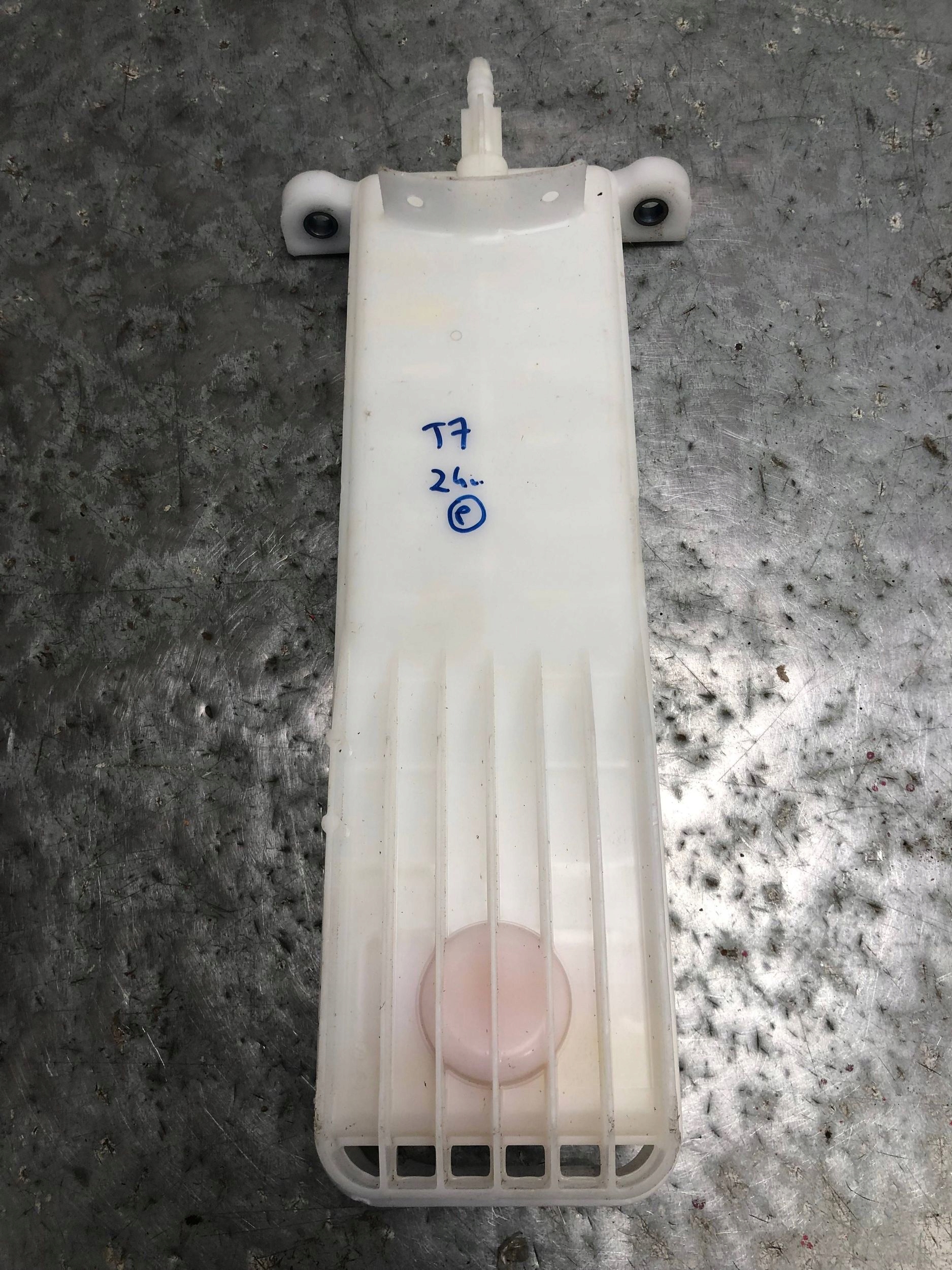 Behälter des Gasses Brems- VW T7 7T0611301A