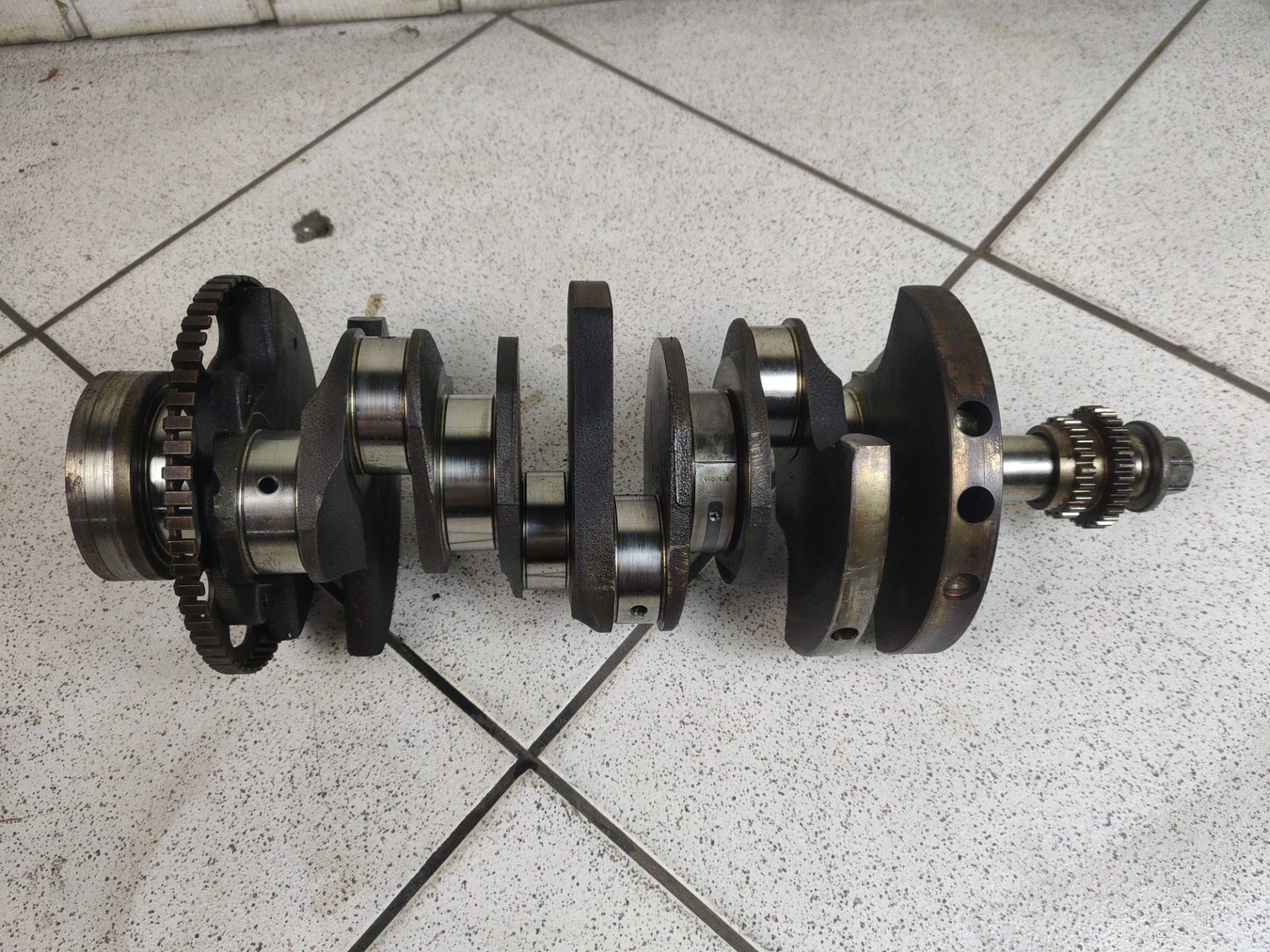 crank Chrysler Town and Country 5 facelift 2012 05184249AC