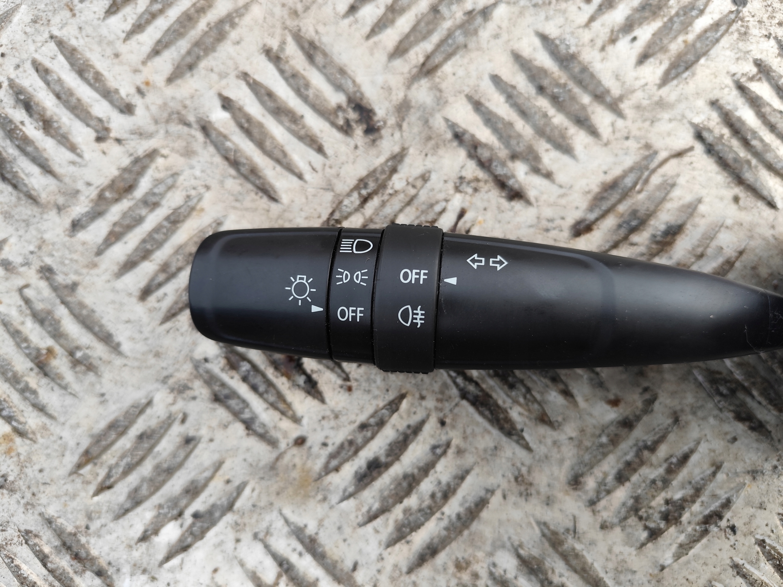 SUZUKI CELERIO DEVIO LUCI DEVIO Pulsante indicatori di direzione luci