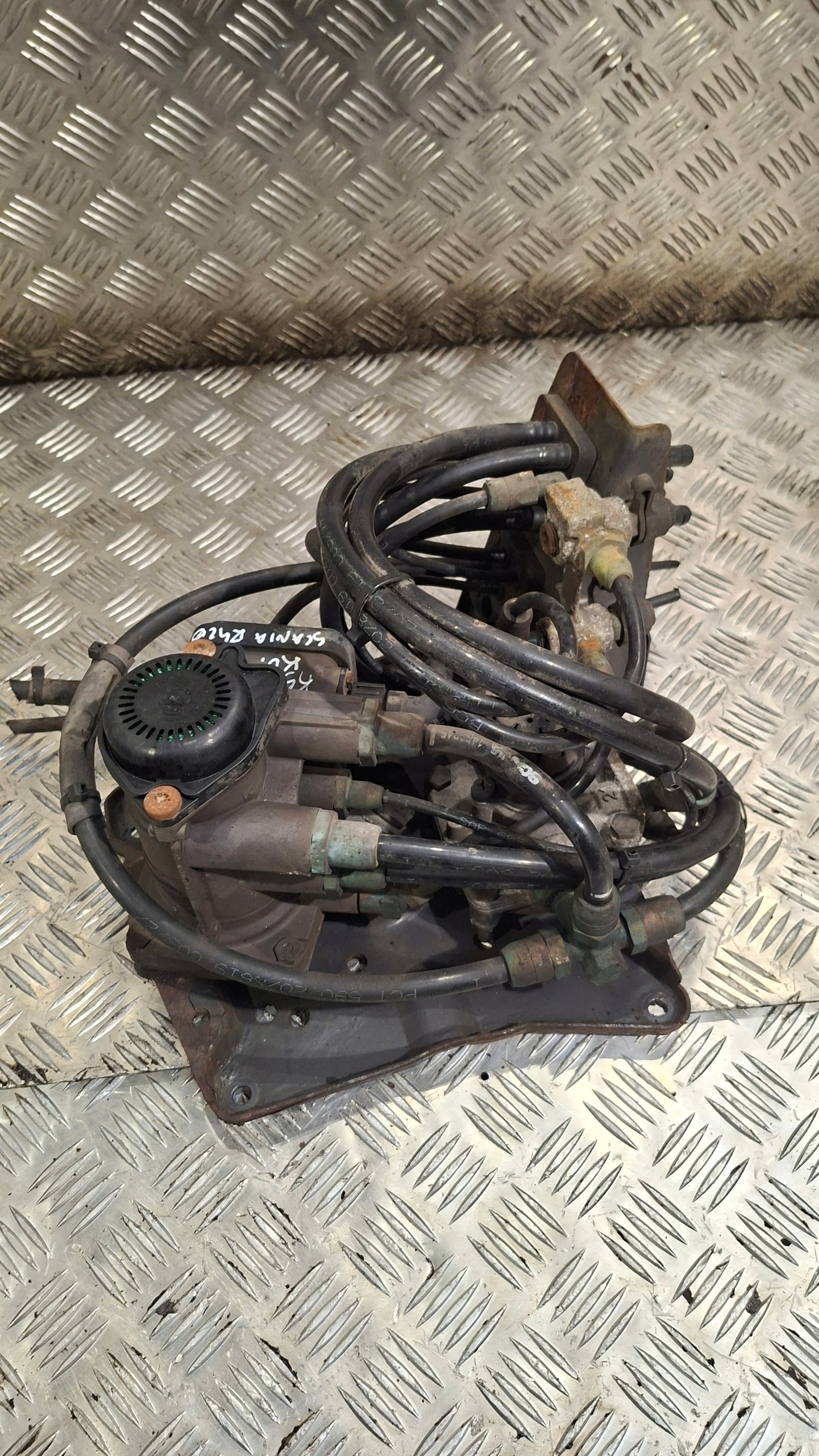 Sensor PRZEKAZNIKOWY SCANIA R WABCO 9730110500