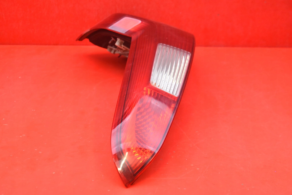 light right rear part rear 30698921 VOLVO V50 03-11