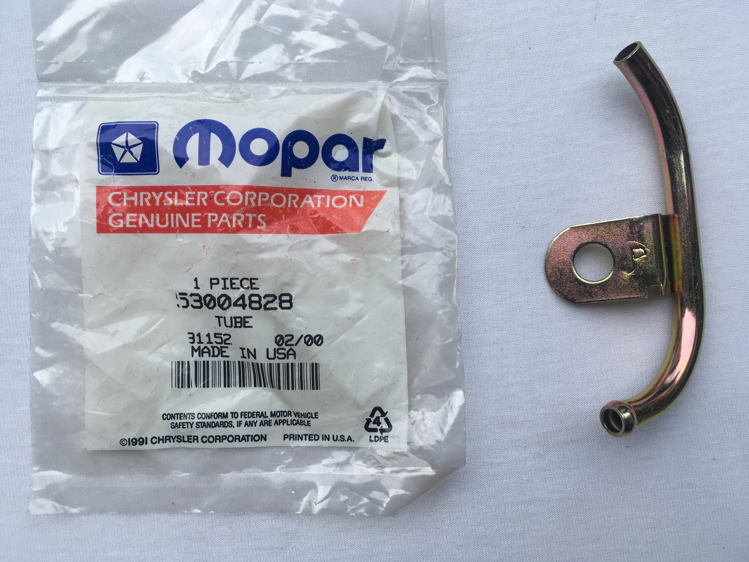 53004828 MOPAR Jeep GRAN CHEROKEE RURKA SKRZYNI
