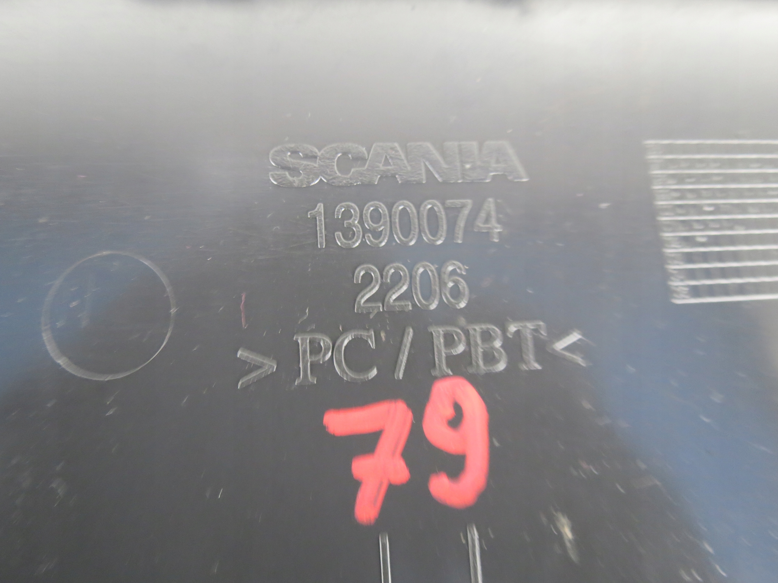 1390074