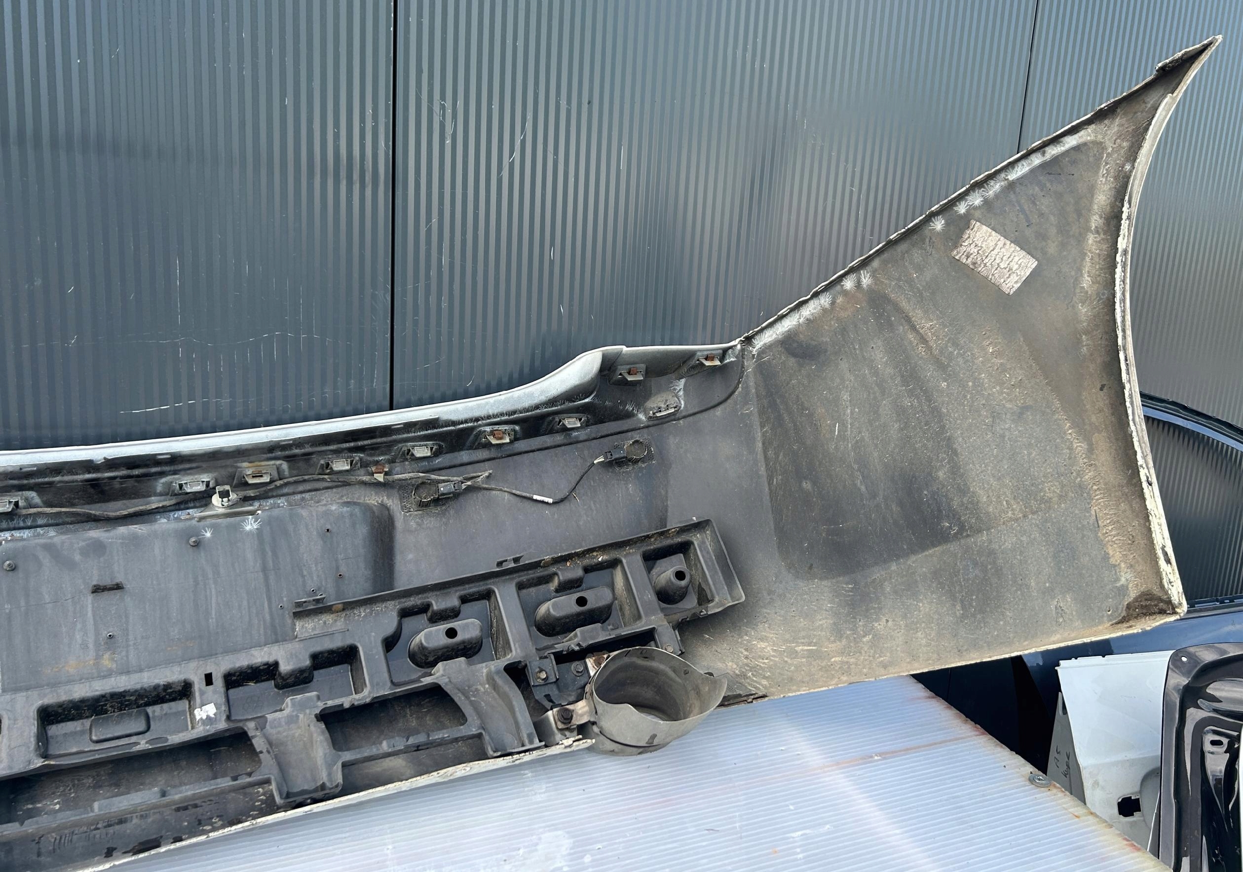 bumper rear part rear complete LANCIA THEMA II 11- PDC PDW