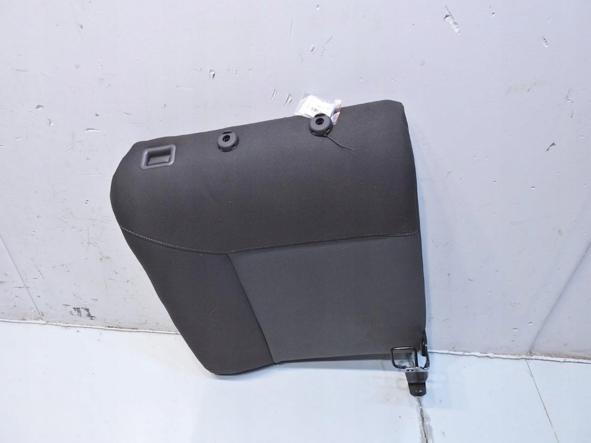 дивана задний правый opel ASTRA III H HB