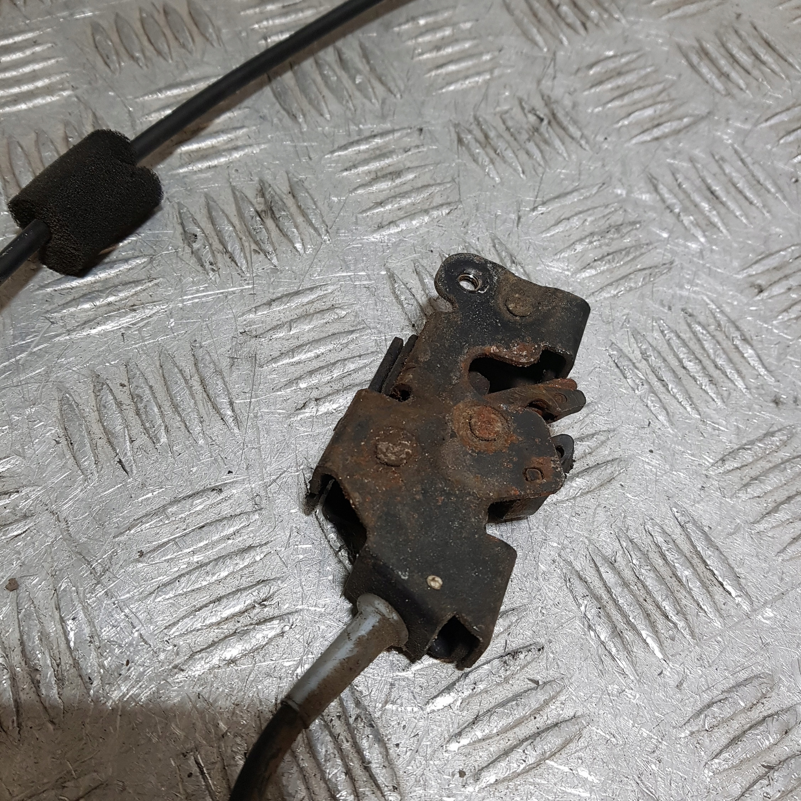 lock door SKRZYDELKOWYCH PRAWYCH FORD TRANSIT CONNECT