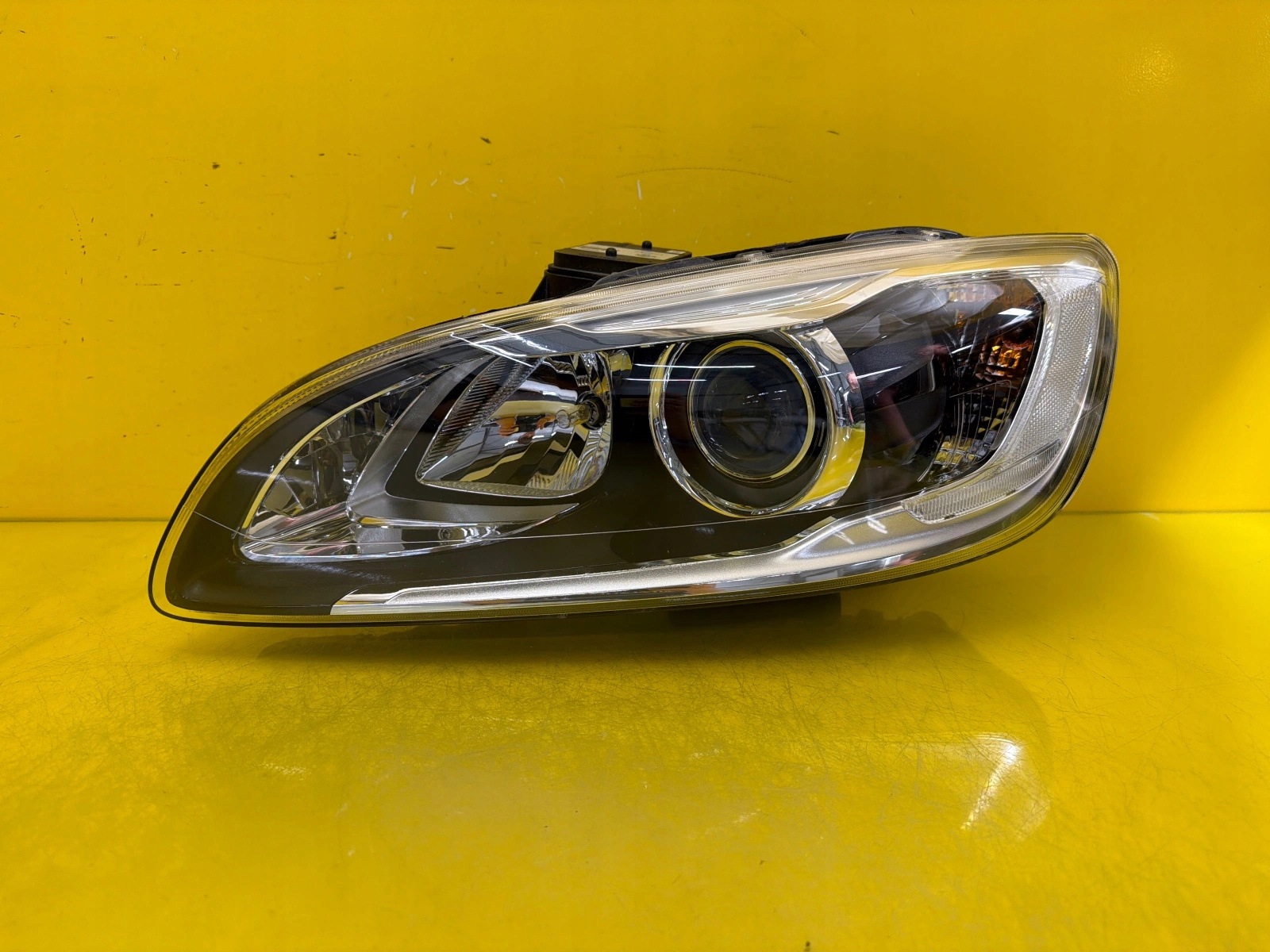 light left Volvo S60 V60 FL Lift 2013-2018 Bi-Xenon 31420253