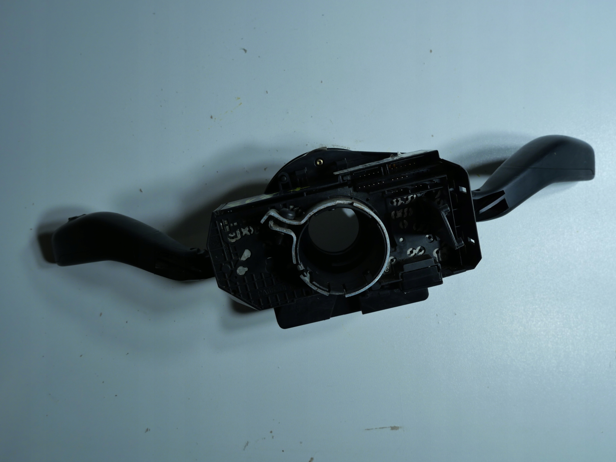 steering wheel levers and controls ring VW 6Q0953503AP