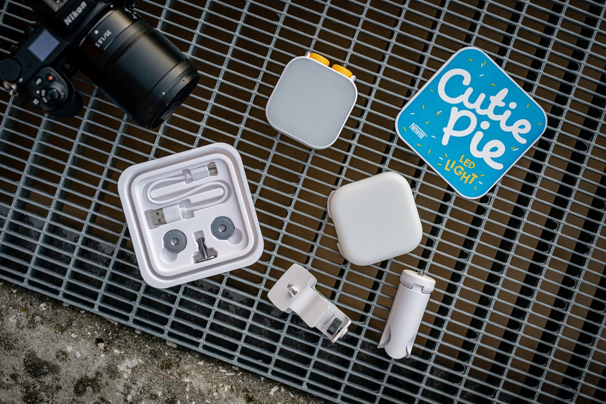 Lampa LED Newell RGB Cutie Pie - biała Temperatura barwowa 2500 K