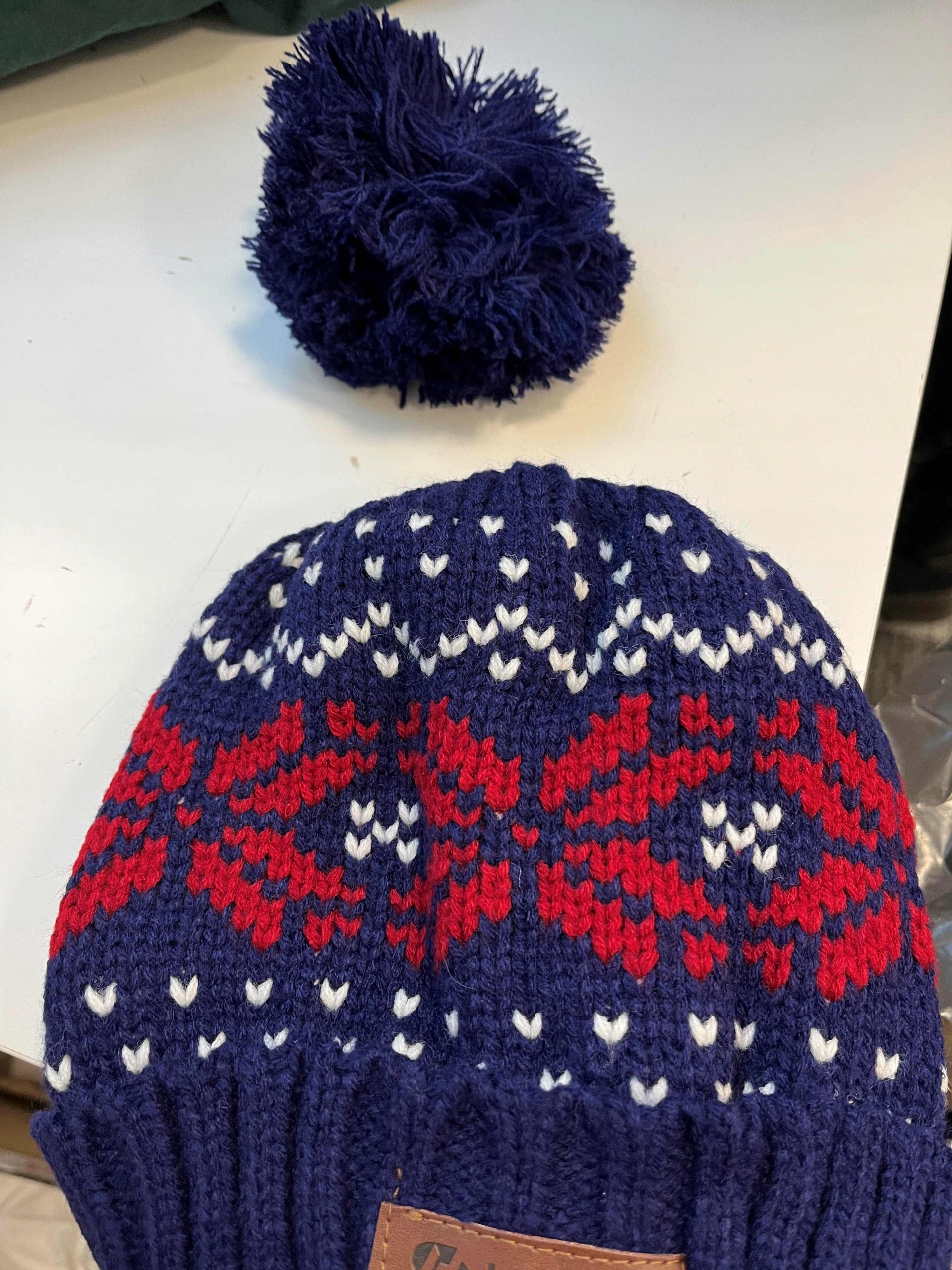 OUTLET! CZAPKA ZIMOWA NORWESKA Z POMPONEM BEANIE CIEPŁA MĘSKA NORWESKI WZÓR Rozmiar uniwersalny