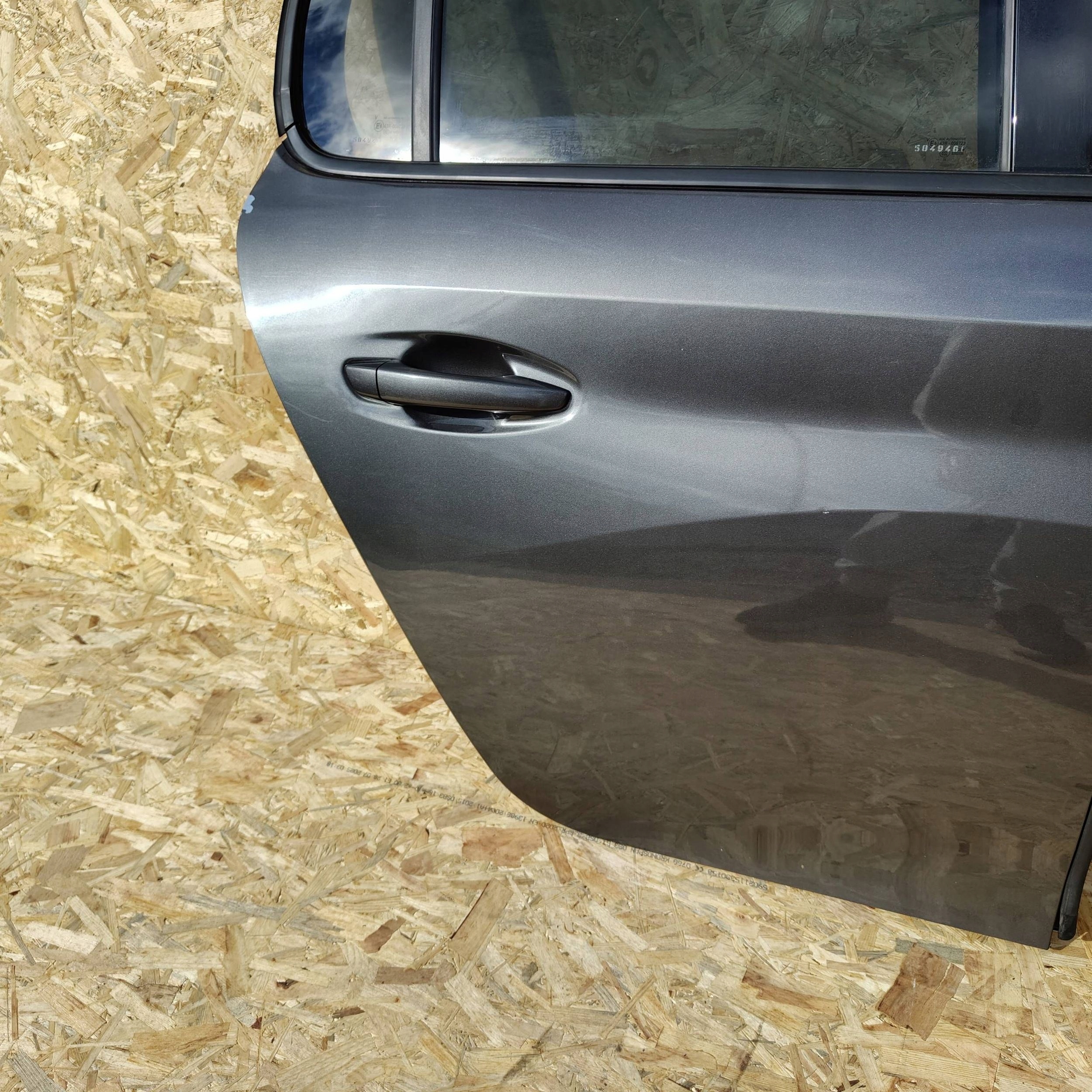 Peugeot 208 2022 rear part side right door front EVL EVLC