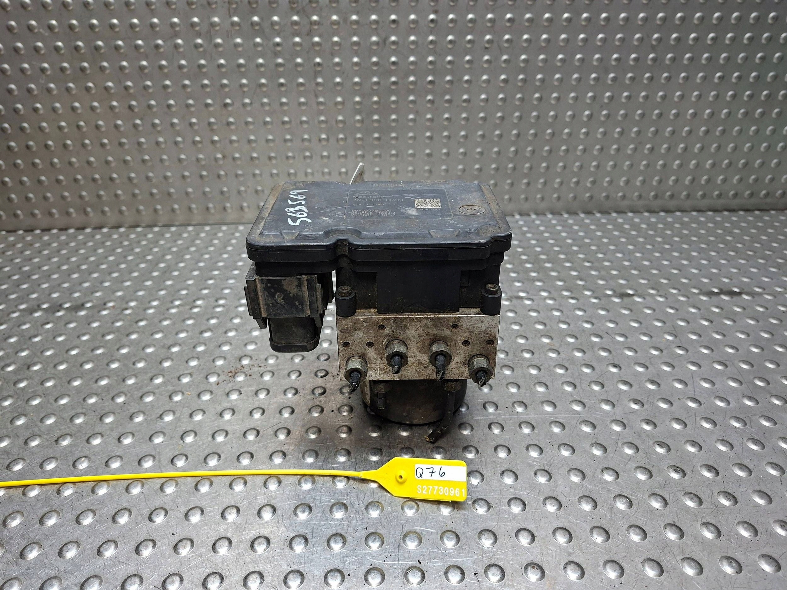 pump control unit ABS CHRYSLER VOYAGER IV 00- P04721453AC 00402775E000
