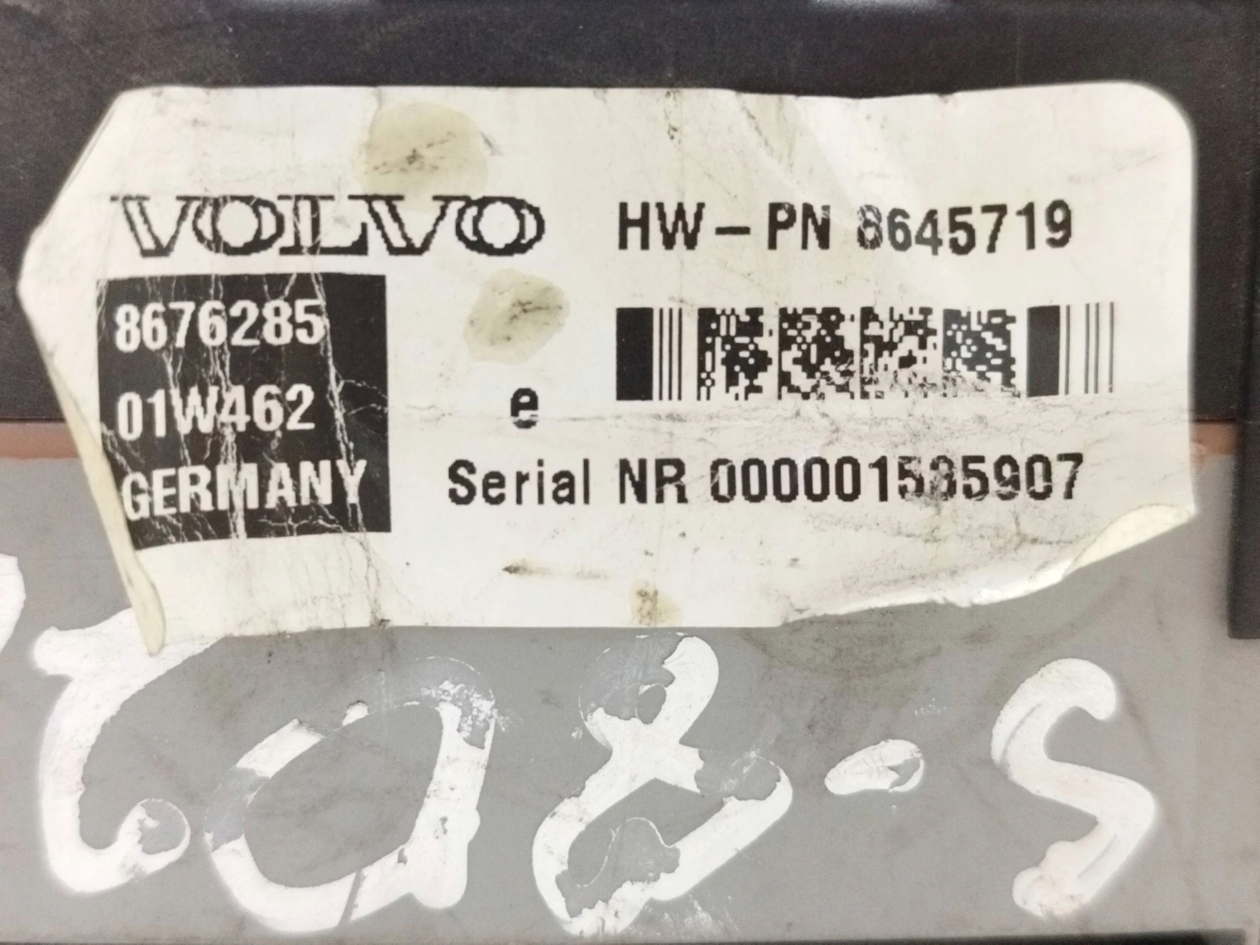 2000 volvo S80 рамка / модуль предохранителей 8676285