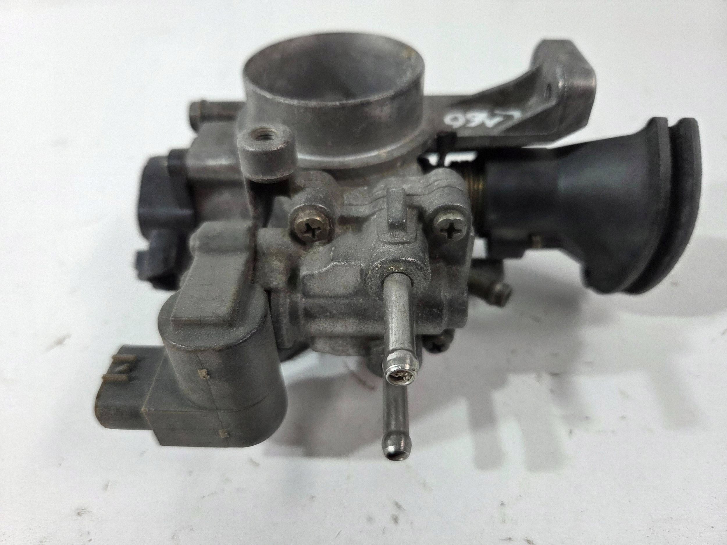 Toyota Yaris e 1,0 Valvola a farfalla 894520D010 (L160)