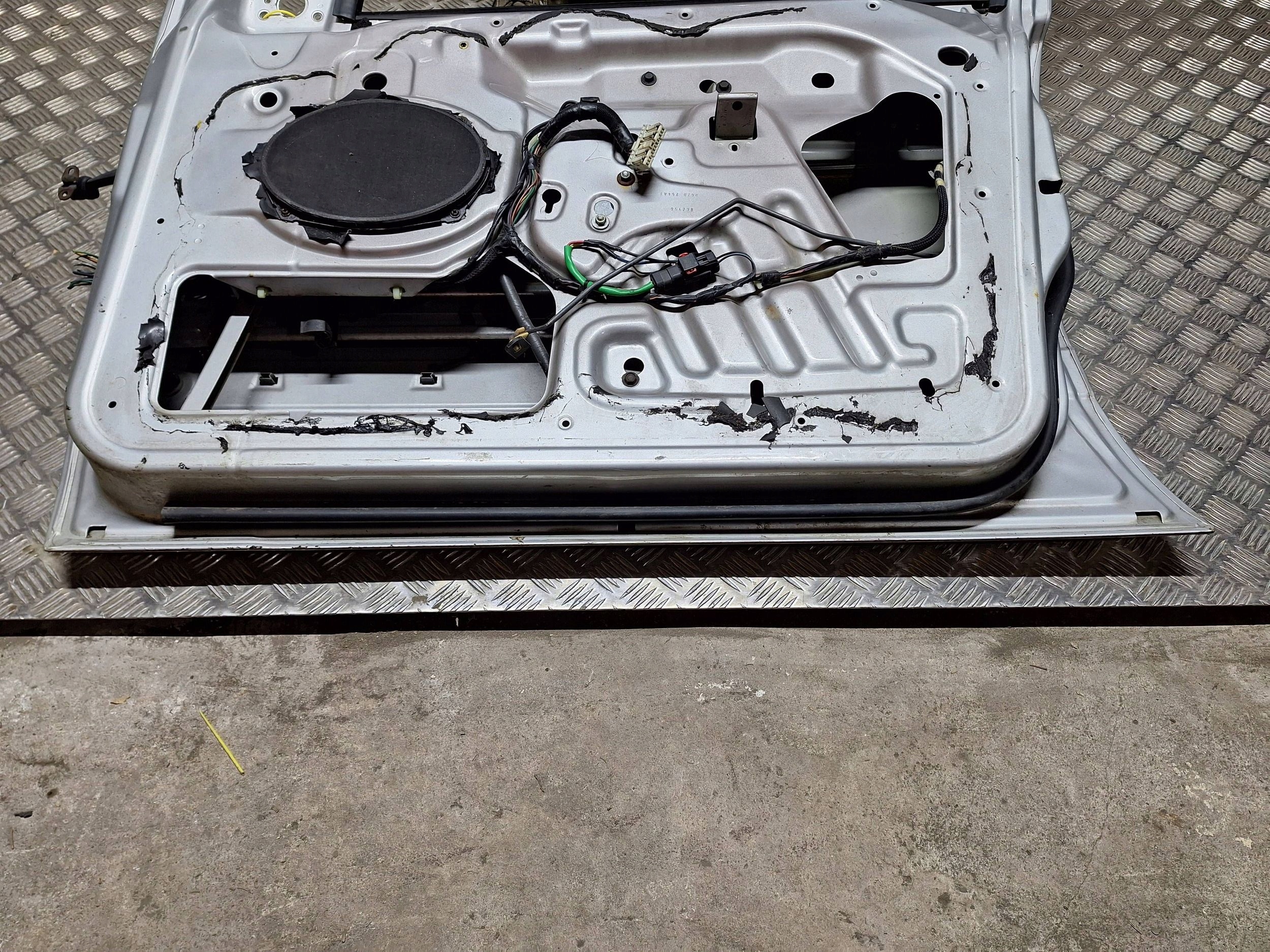 door right front JEEP GRAND CHEROKEE WJ 98-05 complete