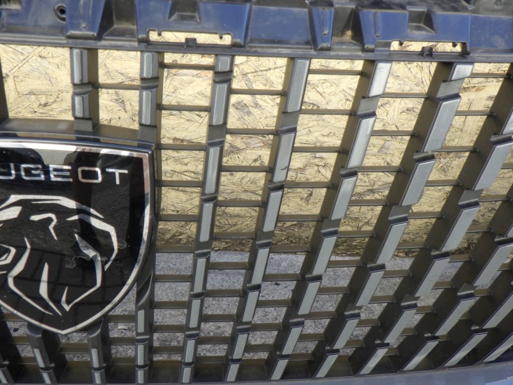 PEUGEOT 2008 2 II LIFT 2023- front bumper