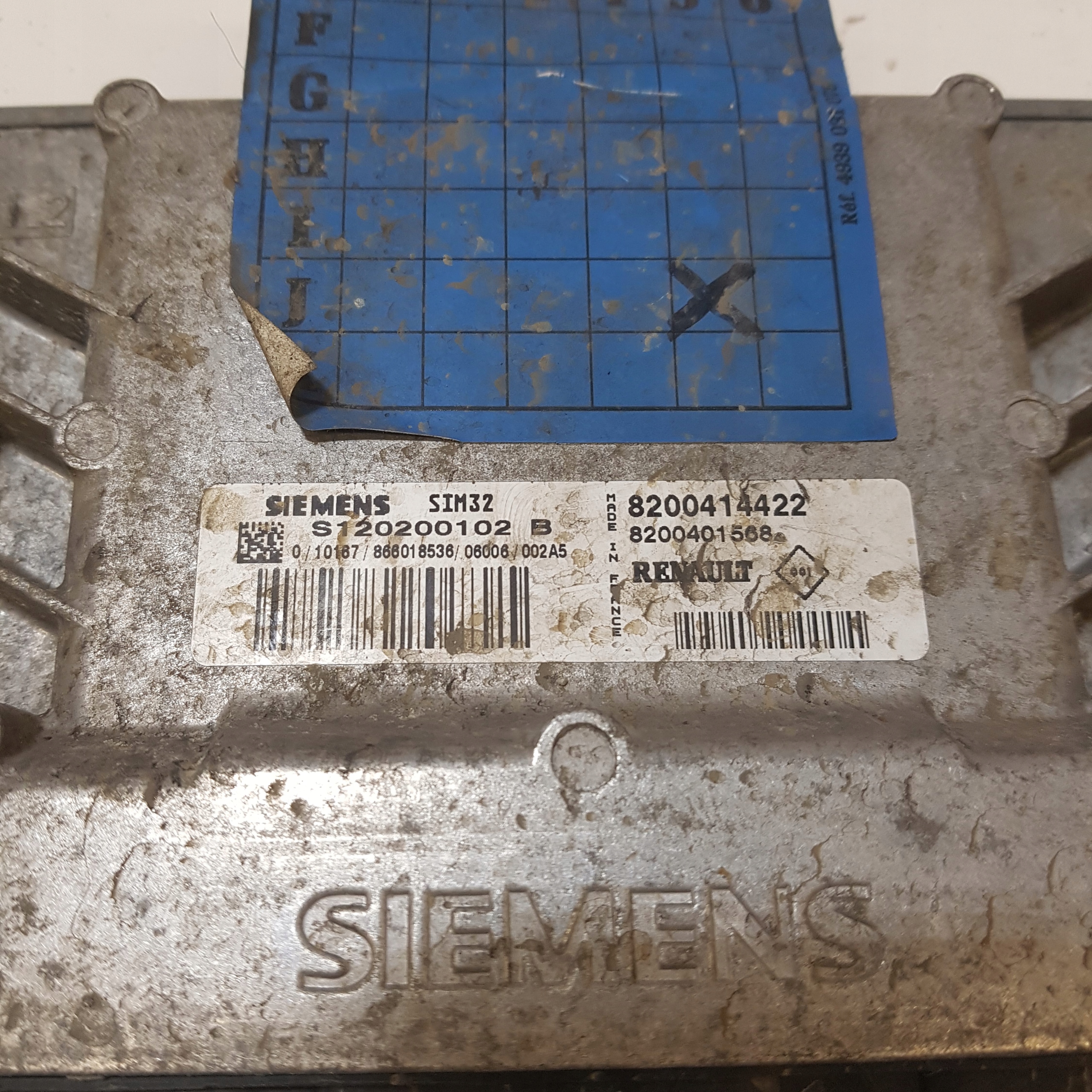 computer of the engine control unit RENAULT MODUS 8200414422