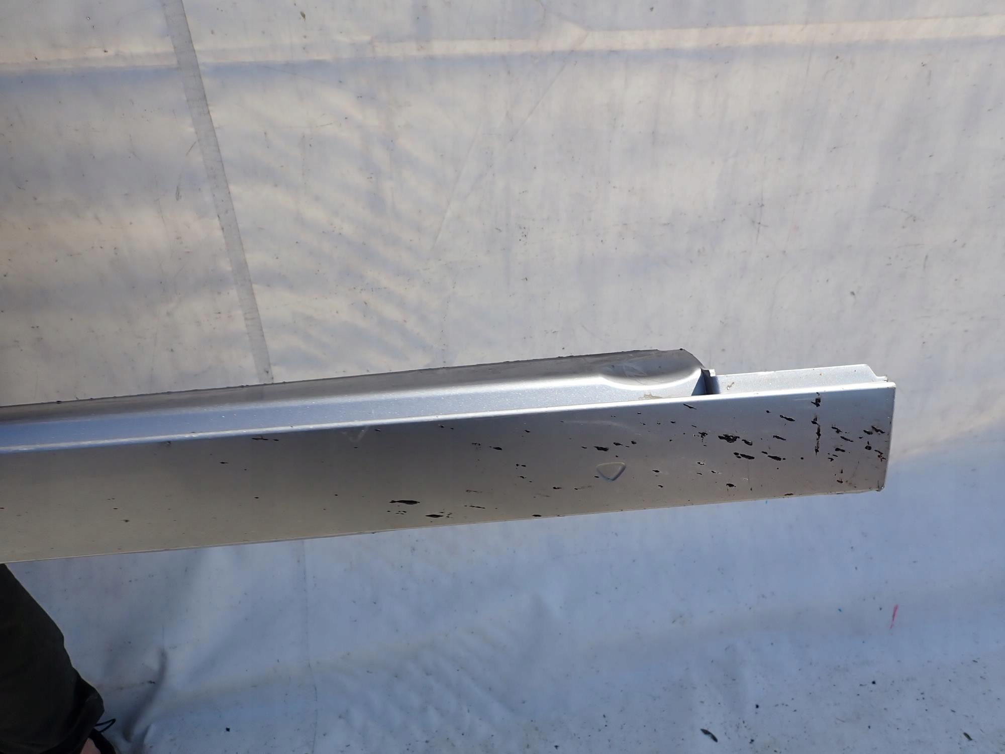 VW PASSAT B8 14-23 threshold right moulding threshold right