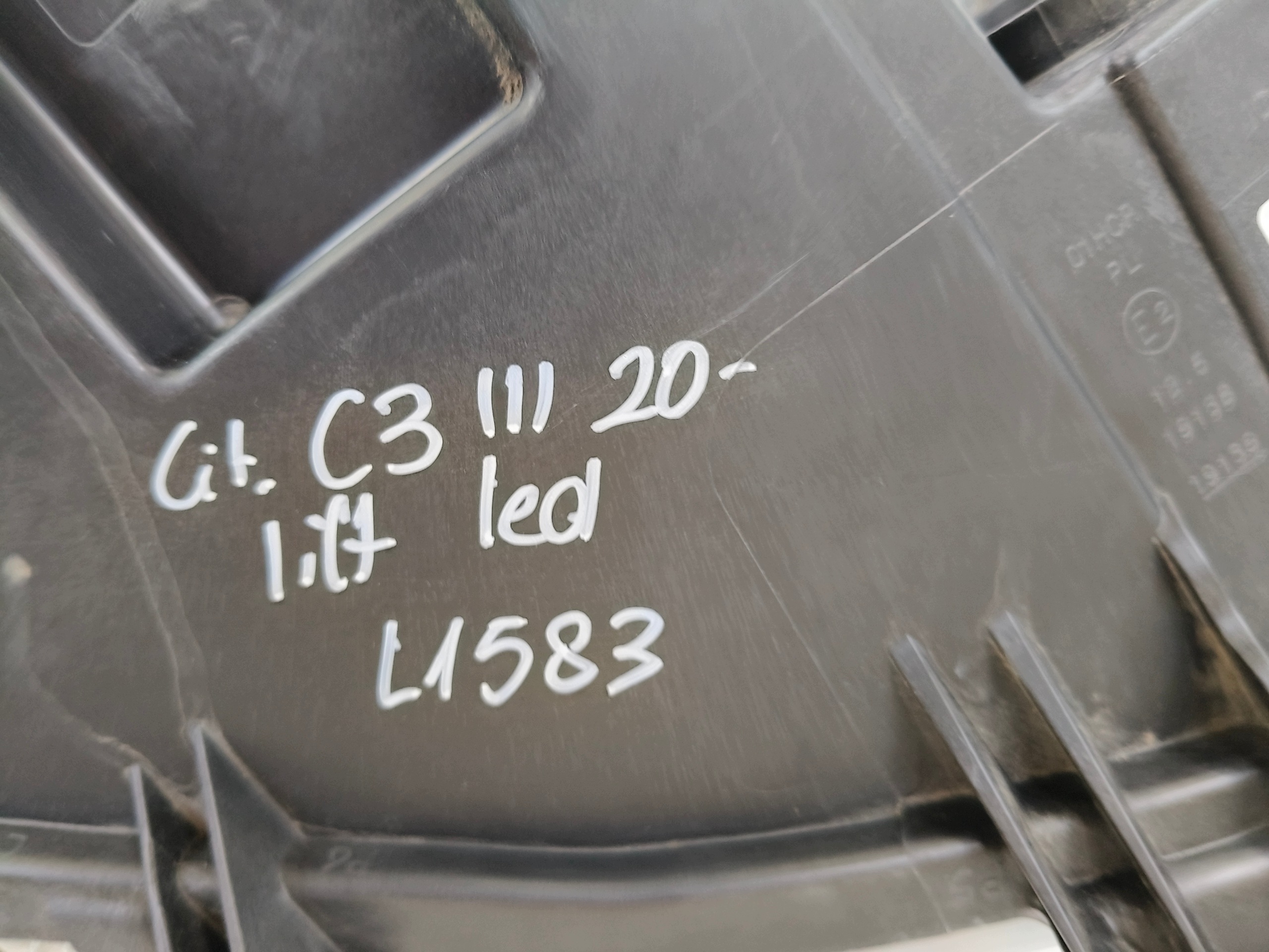 light right REFLEKTOR CITROEN C3 III 20- LIFT FULL LED