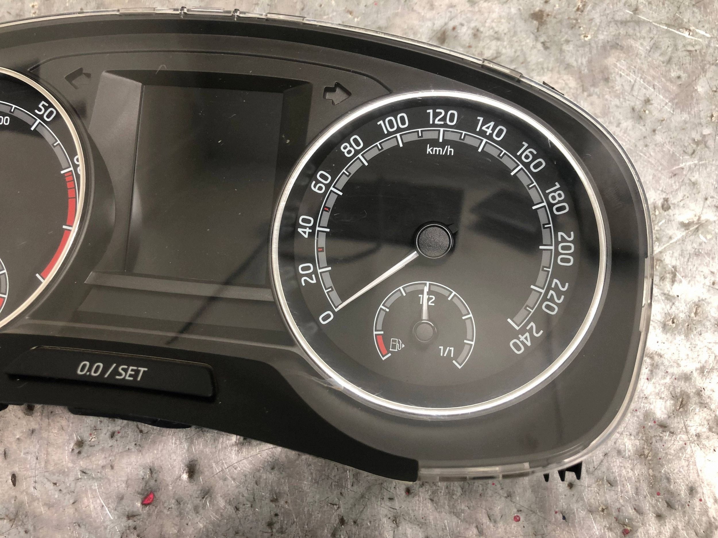 dials dials SKODA RAPID 5JA920740B EUROPA