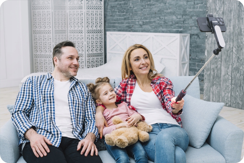 KIJ SELFIE STATYW UCHWYT NA TELEFON TRIPOD SKŁADANY Z LAMPĄ LED BEZCIENIOWĄ Model Tripod L15LED