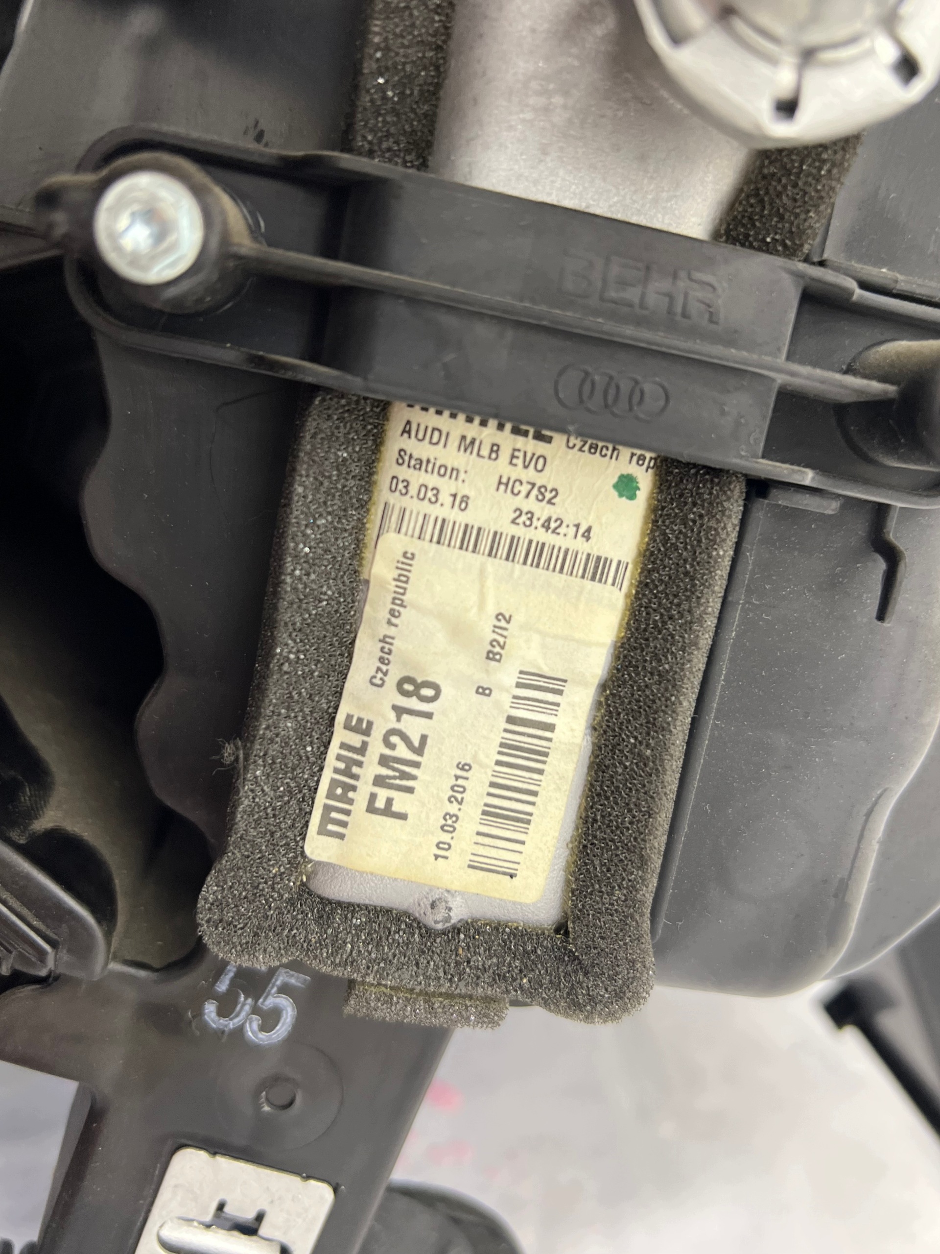 ohrievač kompletná A4 B9 8W 8W1820005 EUROPA