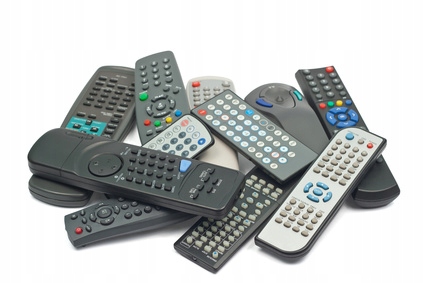 SKÓRZANY ORGANIZER ETUI STOJAK NA PILOTY TELEFONY CZARNY MOZOS RCH-1 Model RCH-1