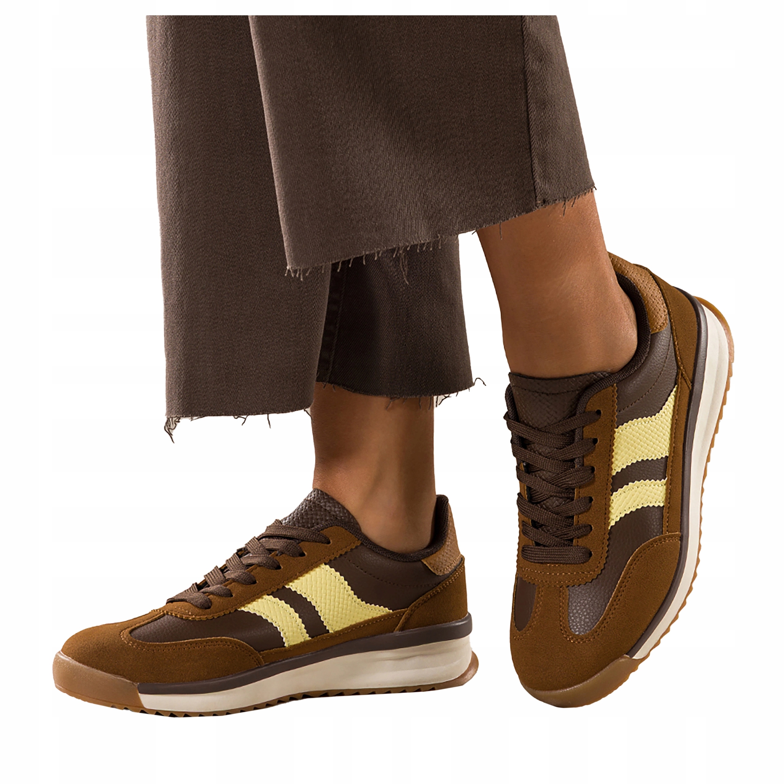 Dámské Sneakersy Sportovní boty Camelové Komfortní Stylové Lehké r 39