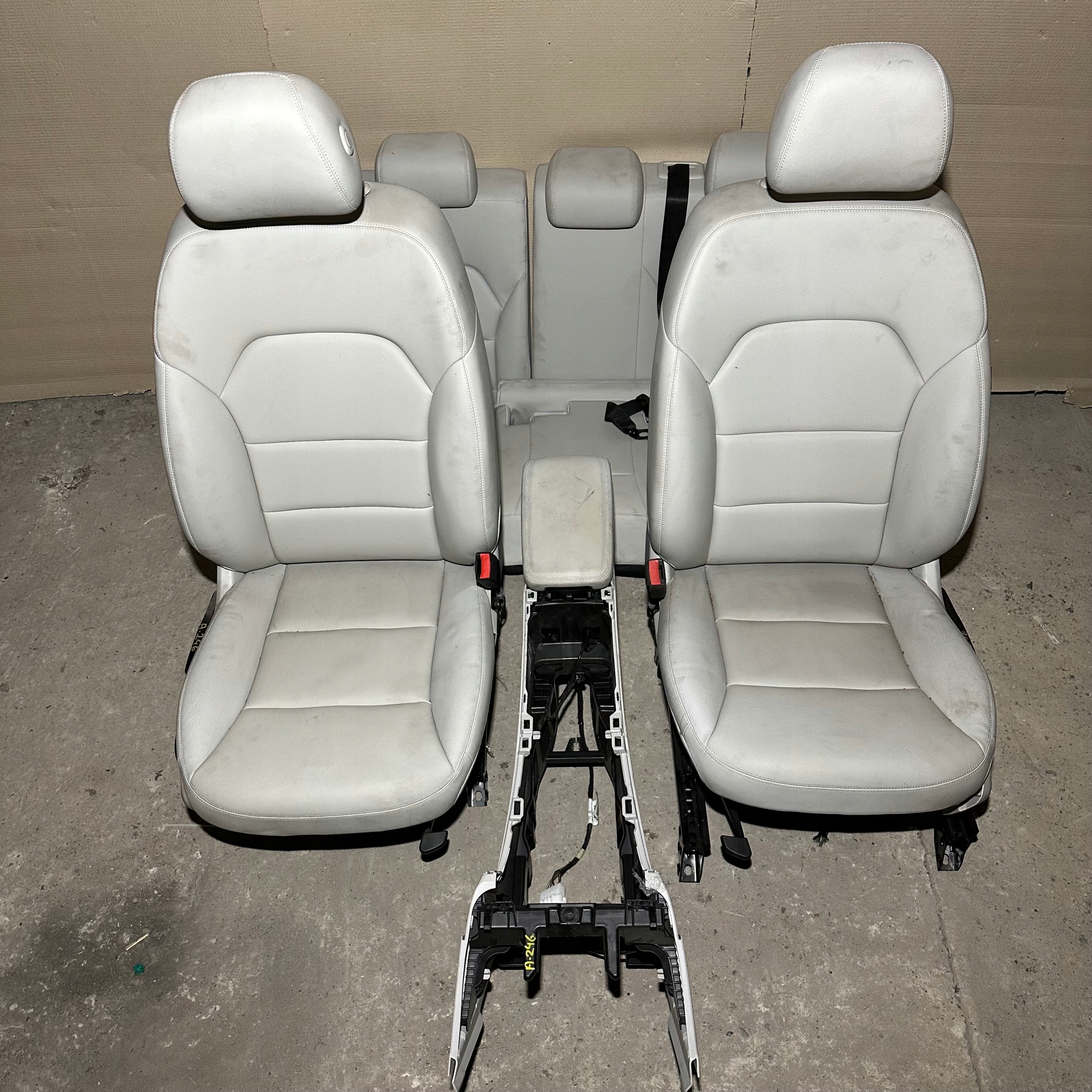 Sitze Ledersitz MERCEDES-BENZ B-KLASA W246