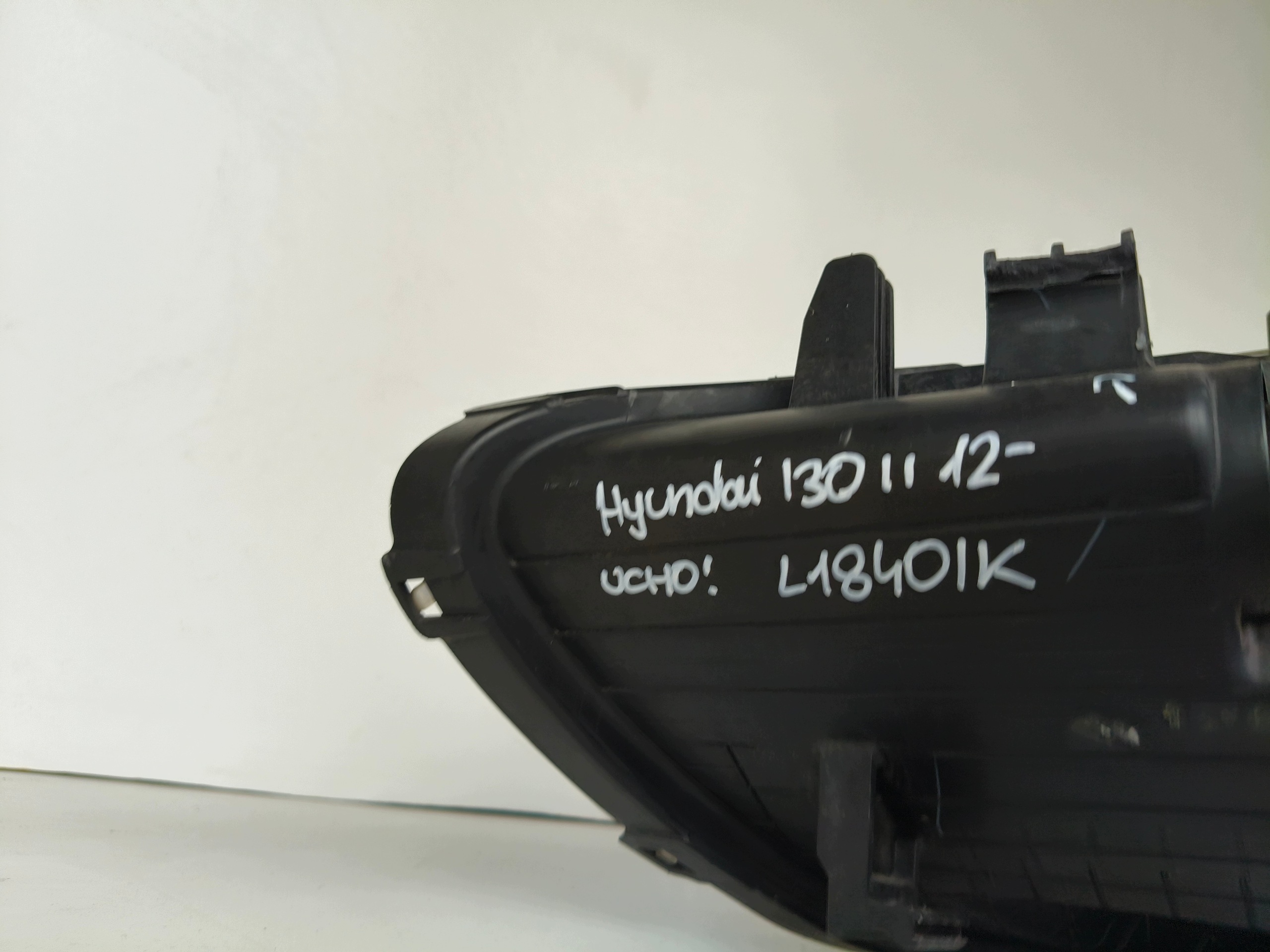 light right REFLEKTOR HYUNDAI I30 II 12