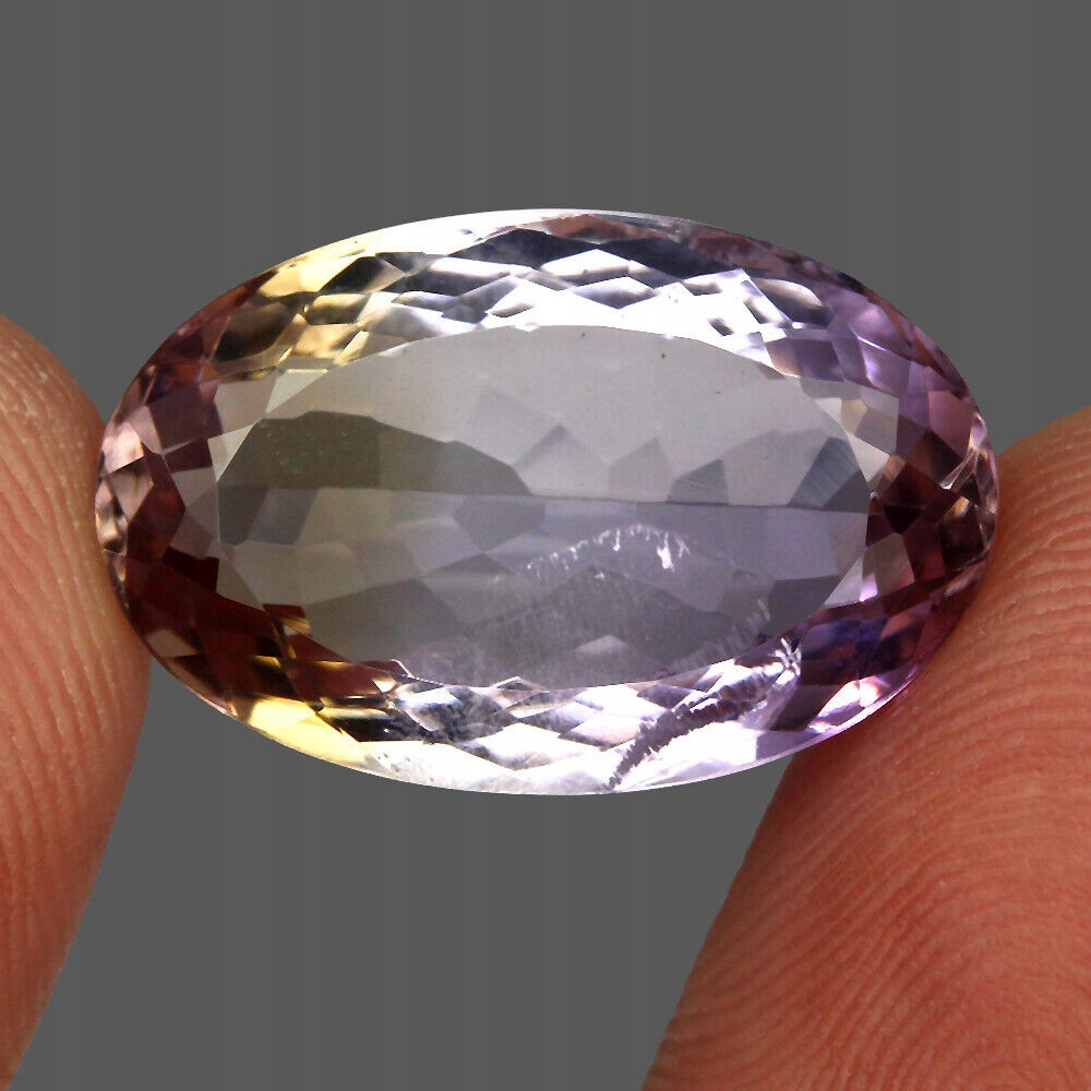 Přírodní kámen ametrin 15.54ct Vvs dvoubarevný