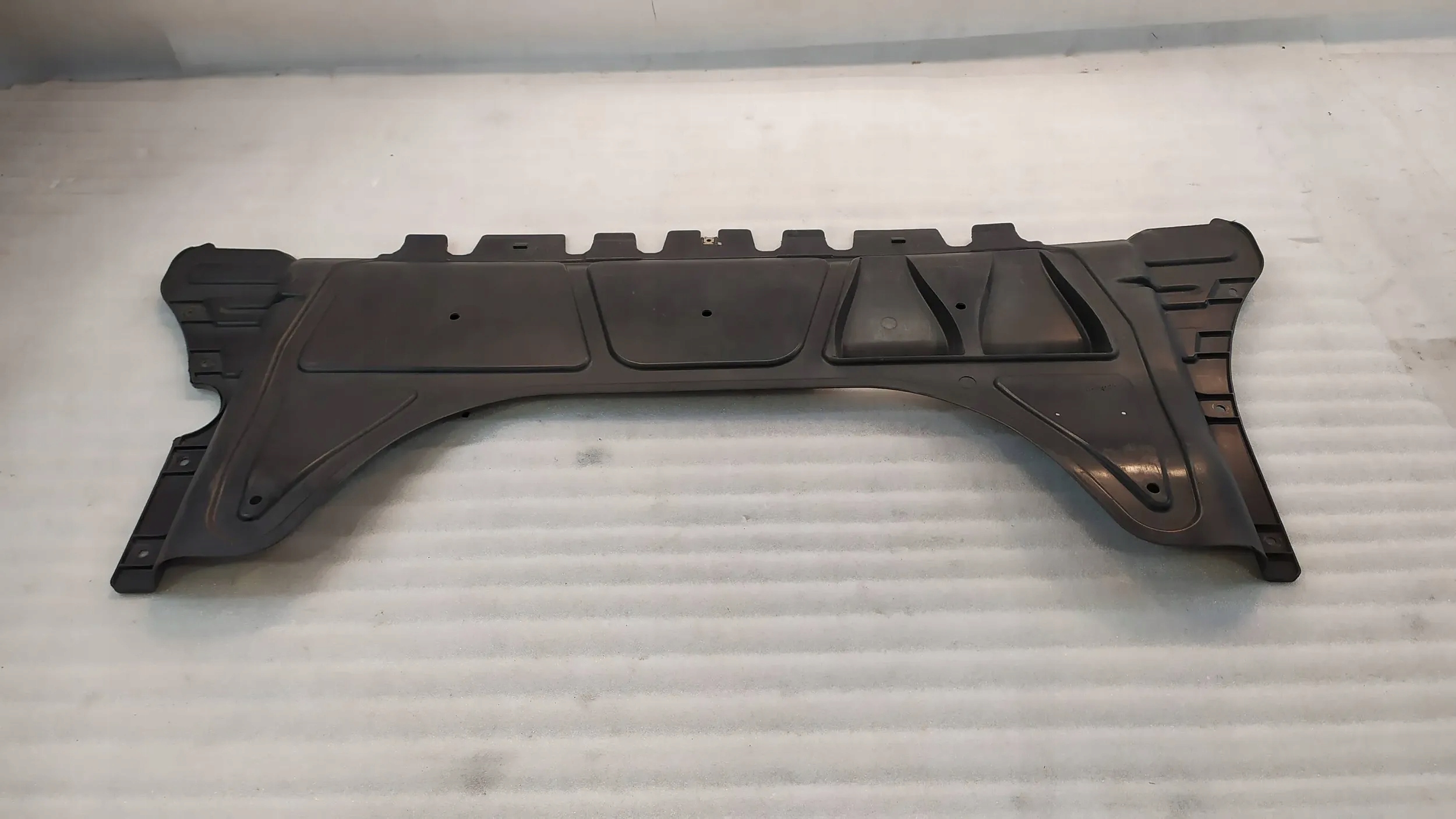 OSŁONA PŁYTA SILNIKA VW GOLF VII PASSAT B8