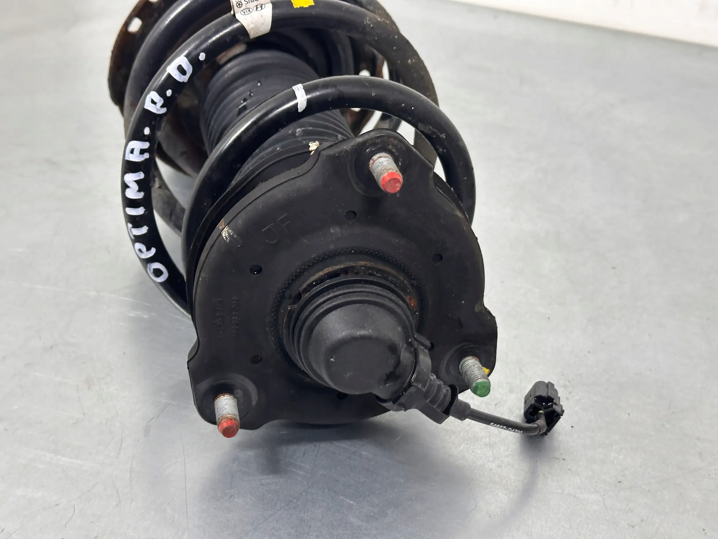 KIA Optima 2018 Przód strona prawa Zestawy zawieszenia Numer katalogowy oryginału 54660D4700