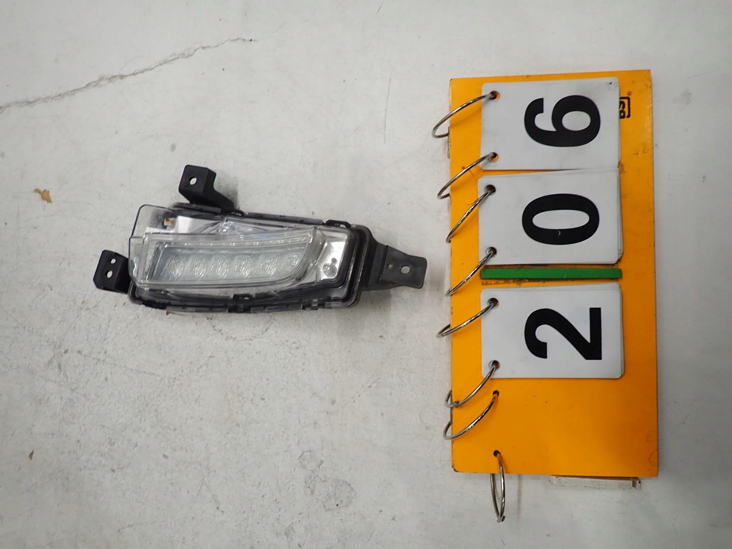 NEBELSCHEINWERFER RECHTS LED DRL SUZUKI VITARA III 2015- 5QH98A816A8C