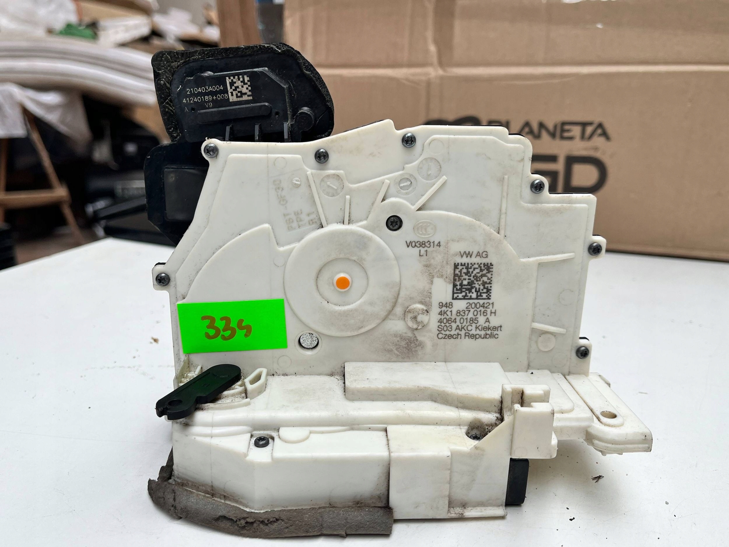lock door right front Audi A6 A7 Q8 4K1837016H !J