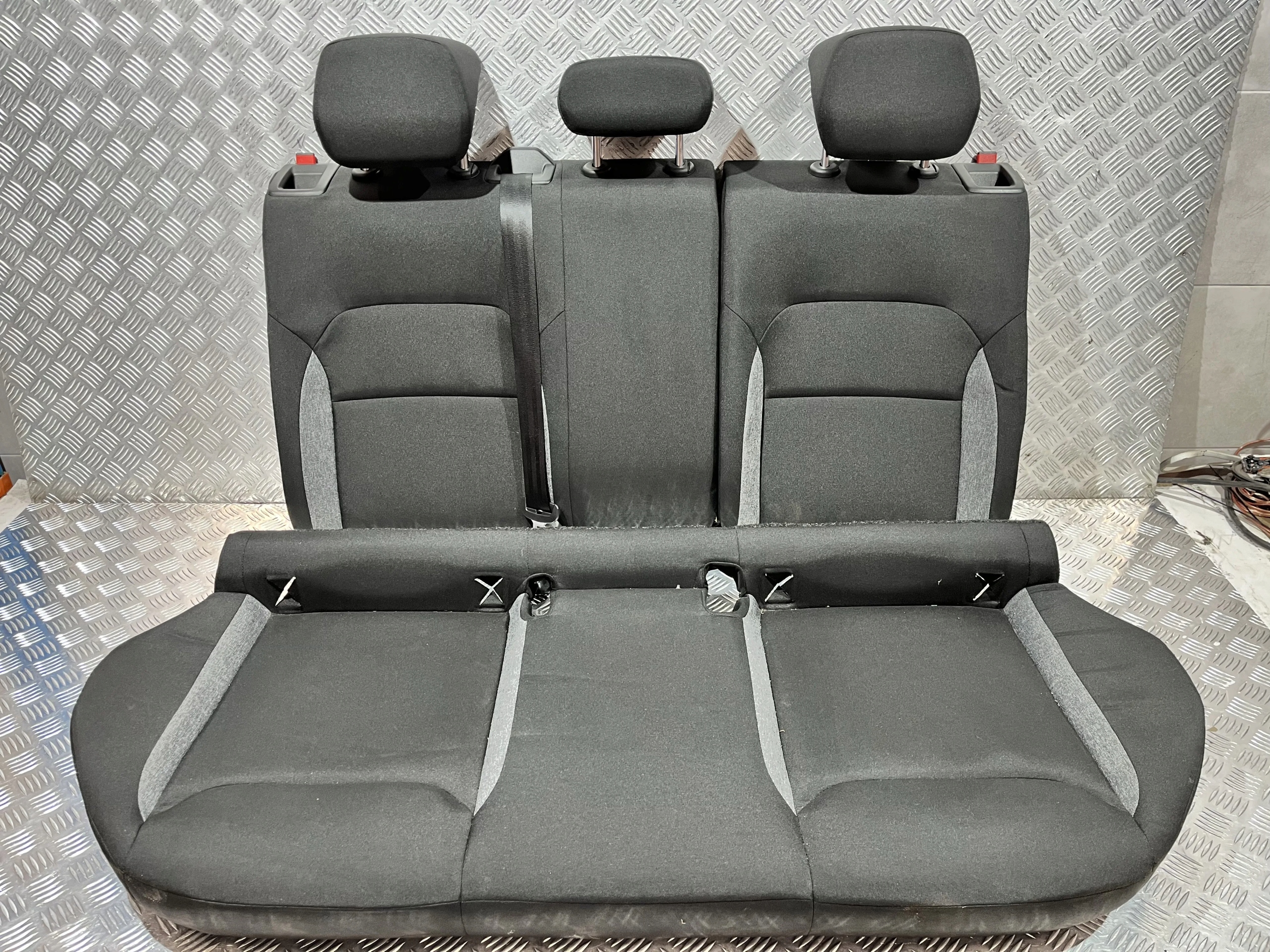 диван задний SKODA SCALA 19-