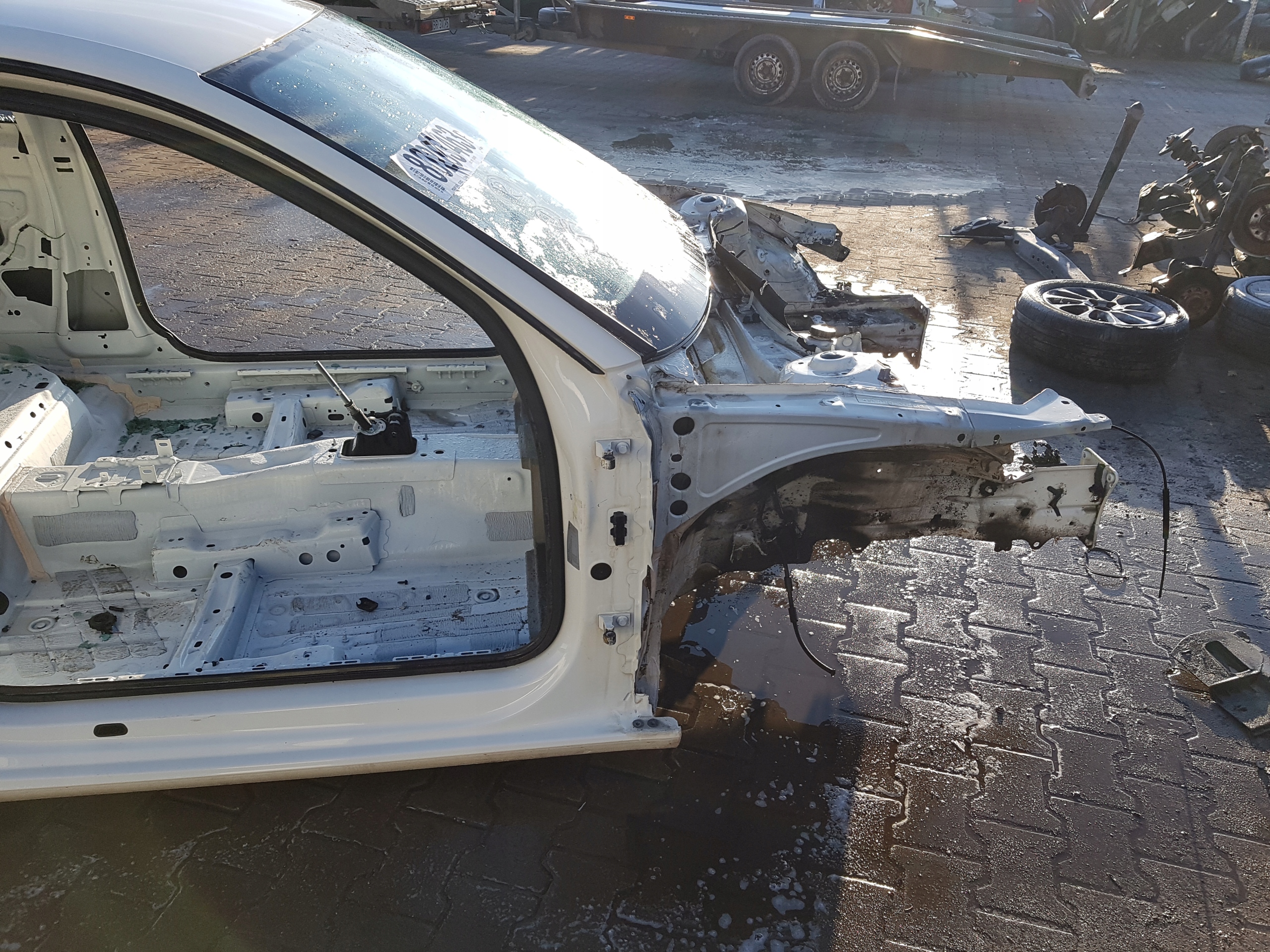 AUDI A3v 13r- ЧЕТВЕРТИНА ЛОНЖЕРОН ПРАВА ПЕРЕД Ly9kd