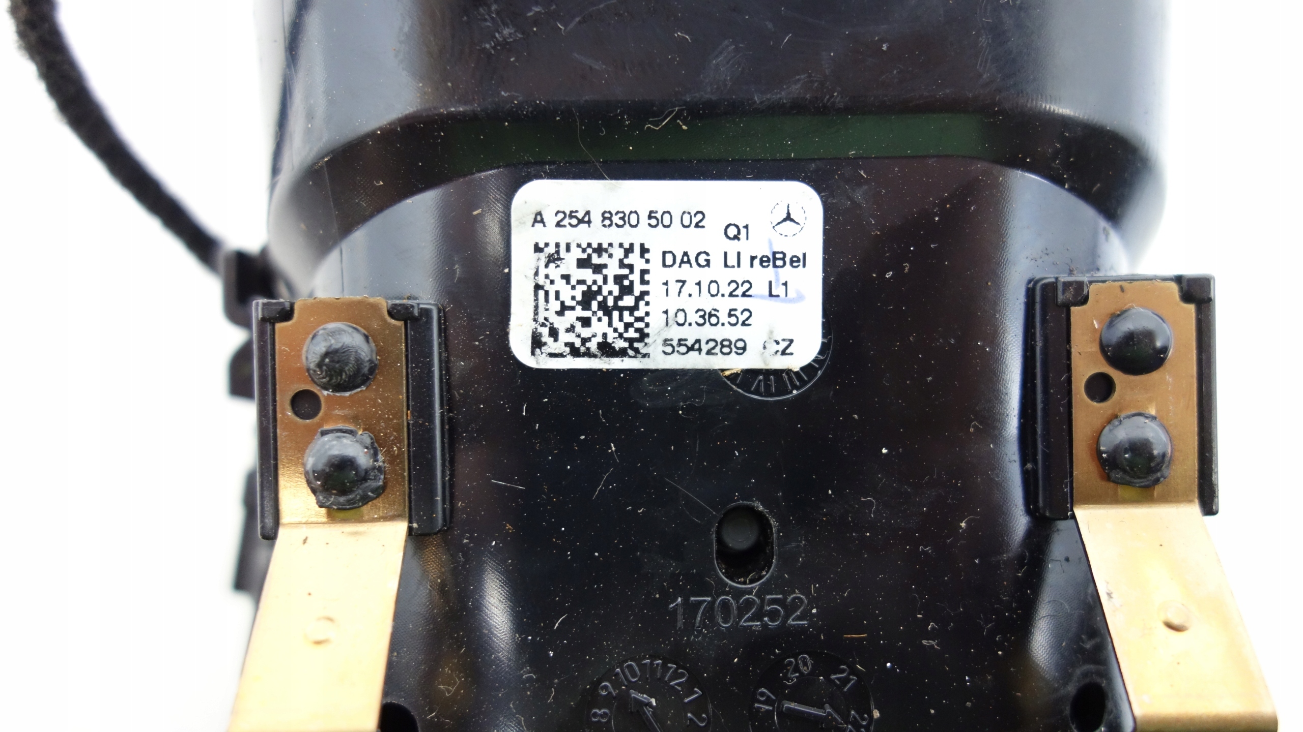 grid air conditioning devices MERCEDES-BENZ GLC X254 2022- A2548305002