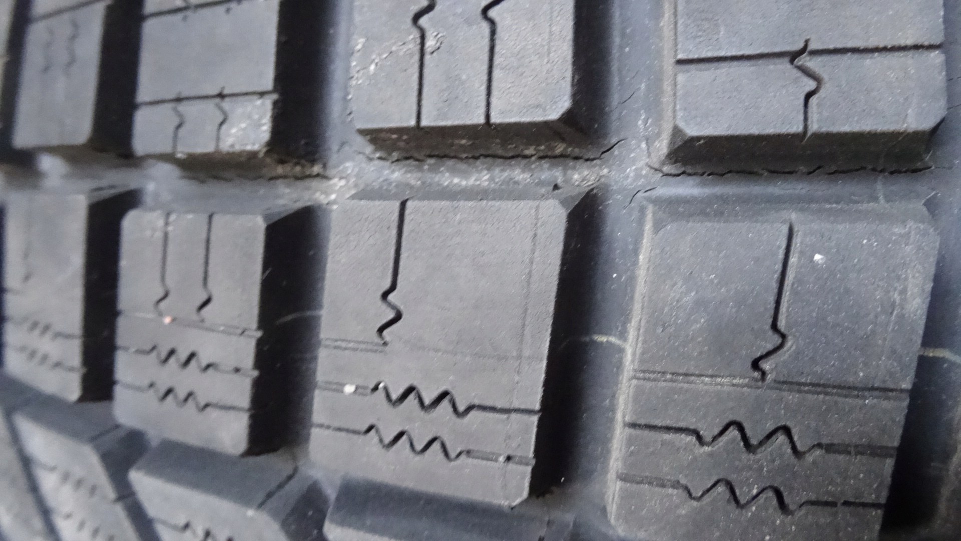 FRONTERA A KOŁO FELGA OPONA 255/75 R15 91144712 Rozstaw śrub 6x139.7