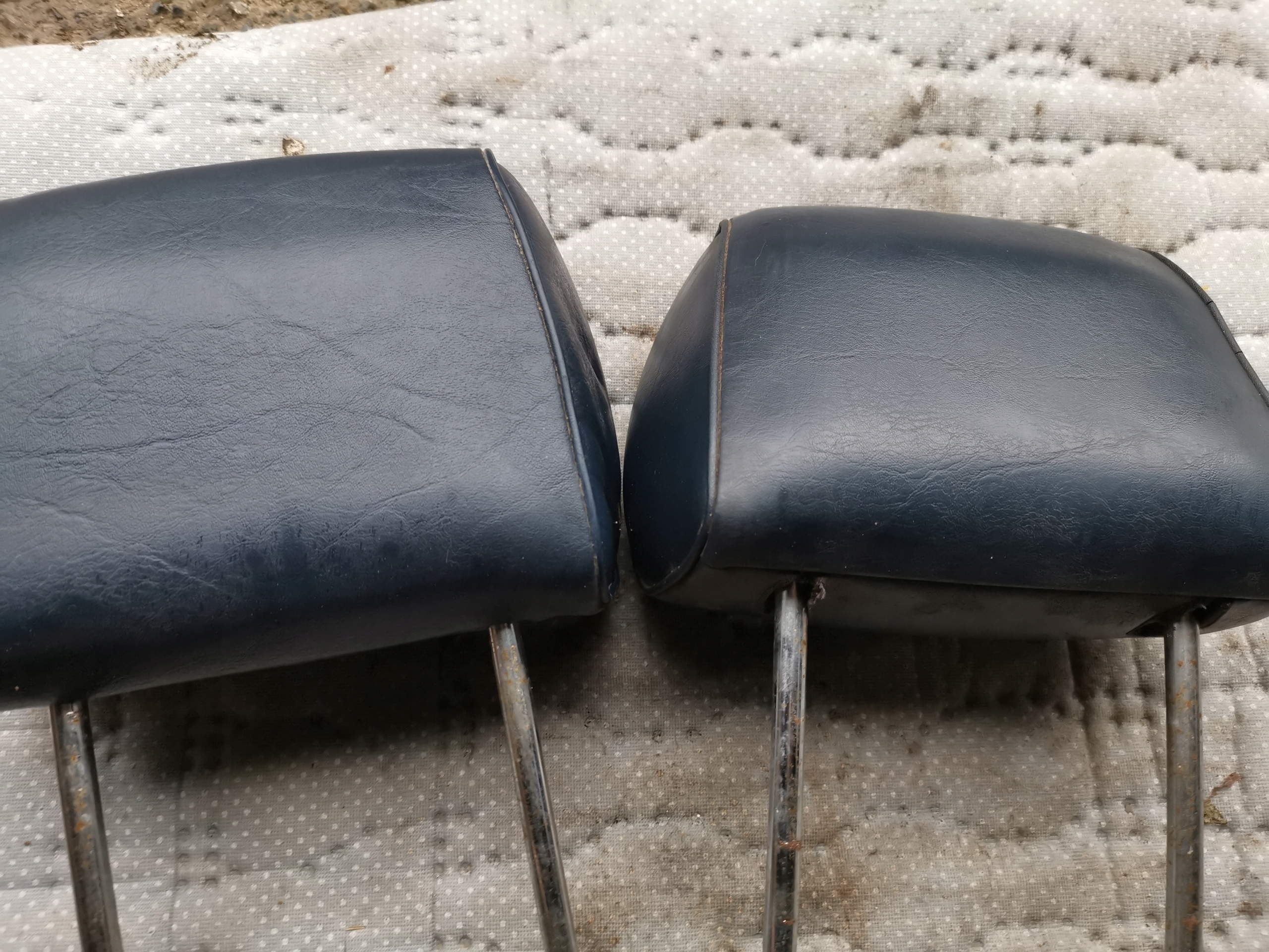 rest seat blue leather MERCEDES w124 kanapy