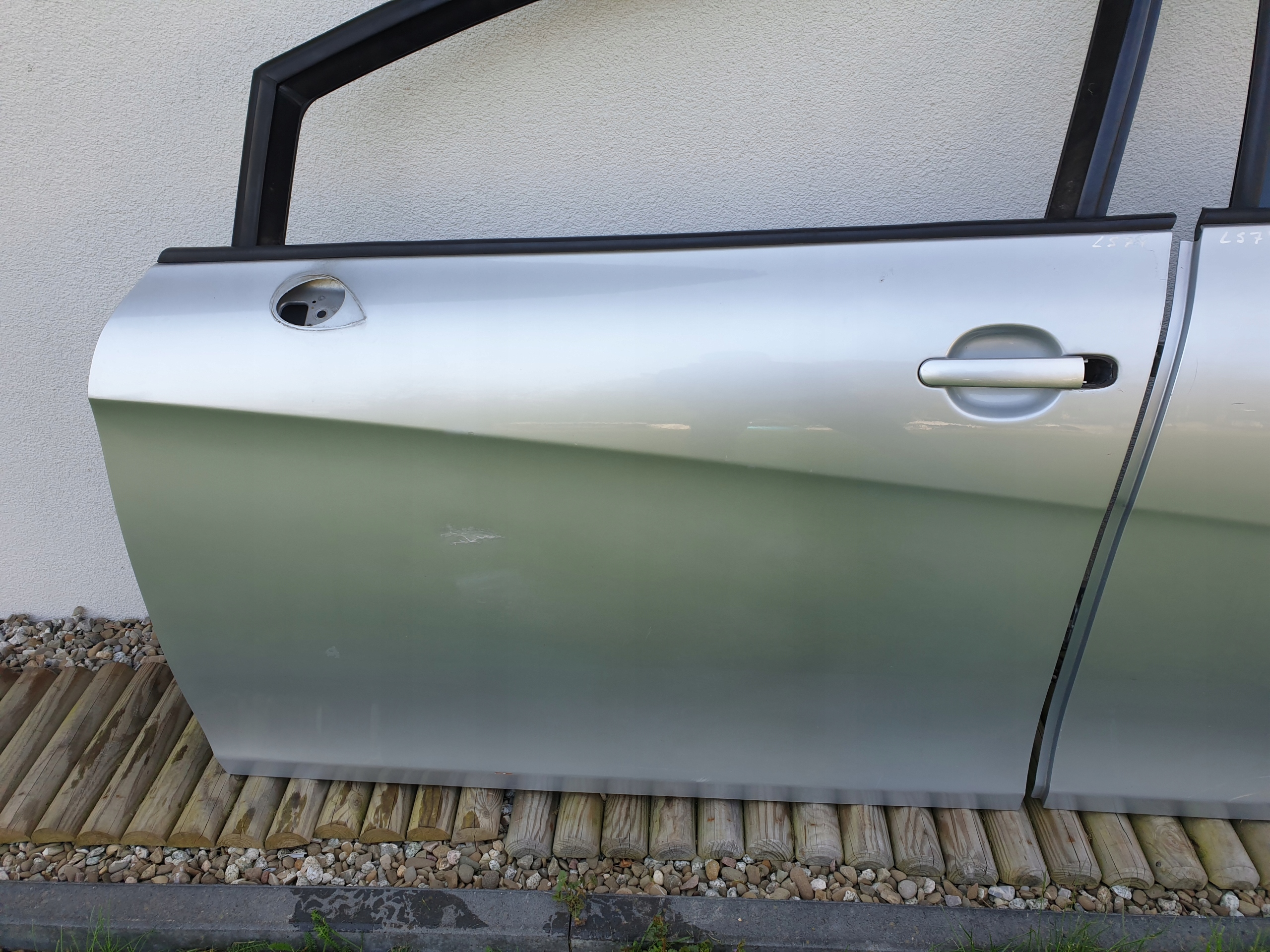 door front or rear. SEAT LEON II 2005