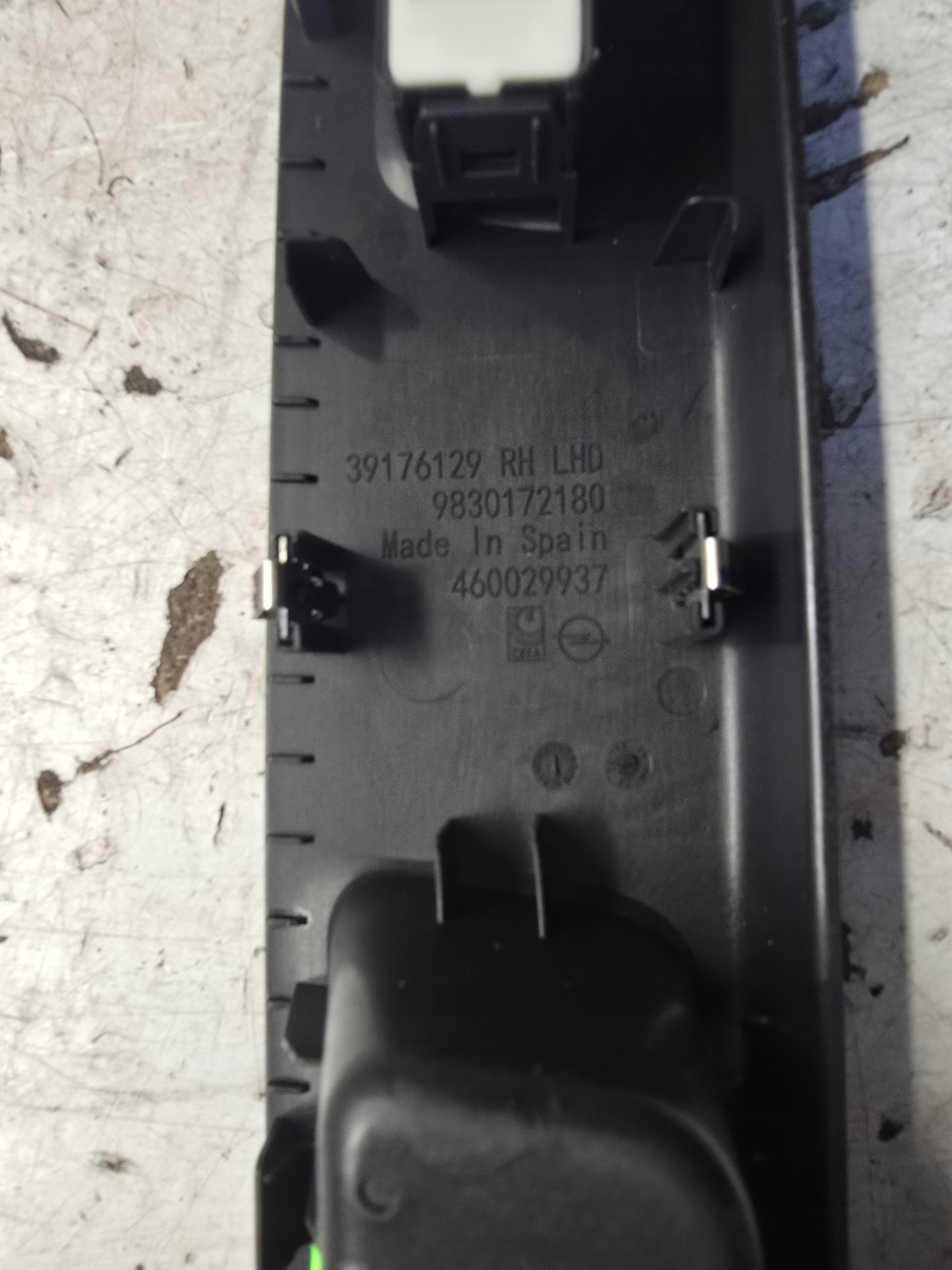 OPEL CORSA F PANEL windows window control switch right front EUROPA 39176129