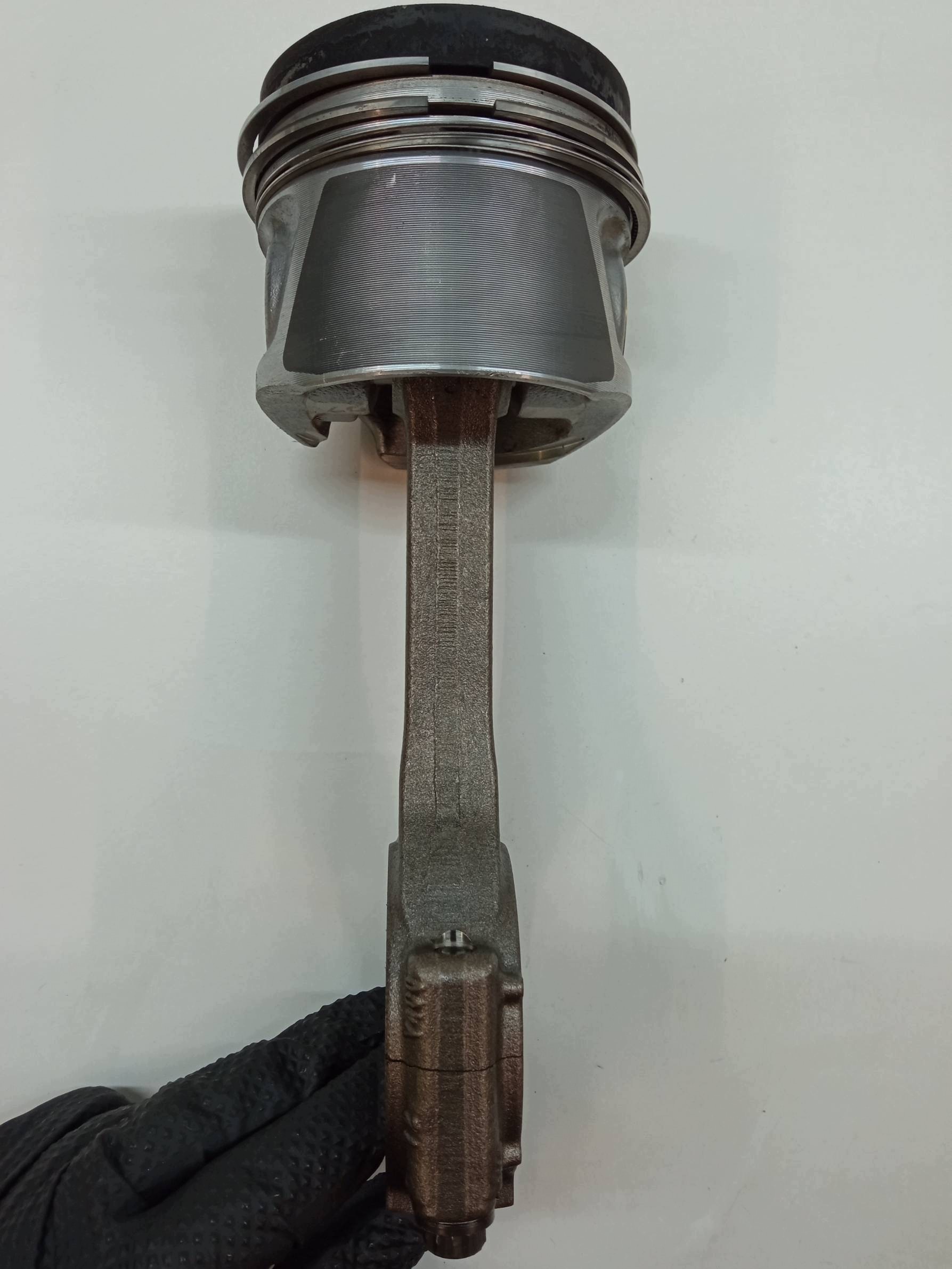 Piston Bielle 38R2 2.0 TDI Audi A4 IV (2008-2015) B8