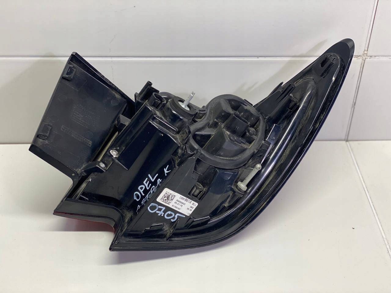 light rear left side Opel Astra K 2017 39099014