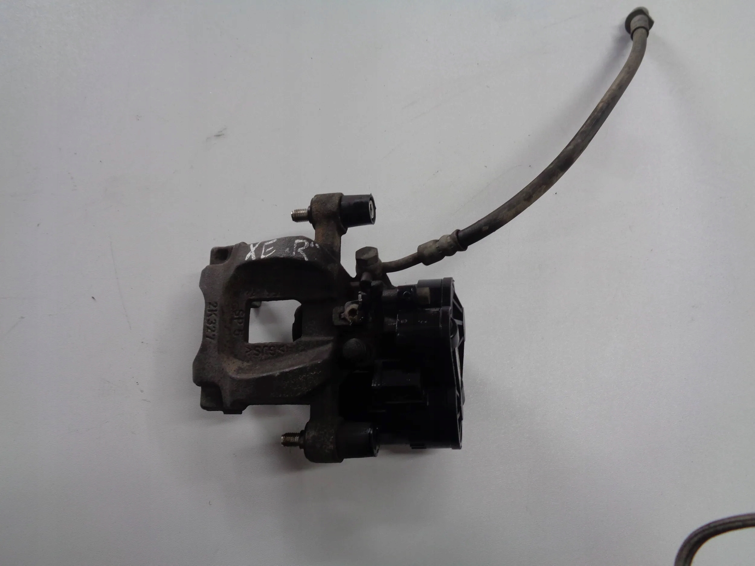 JAGUAR XE caliper brake rear part right electrical.