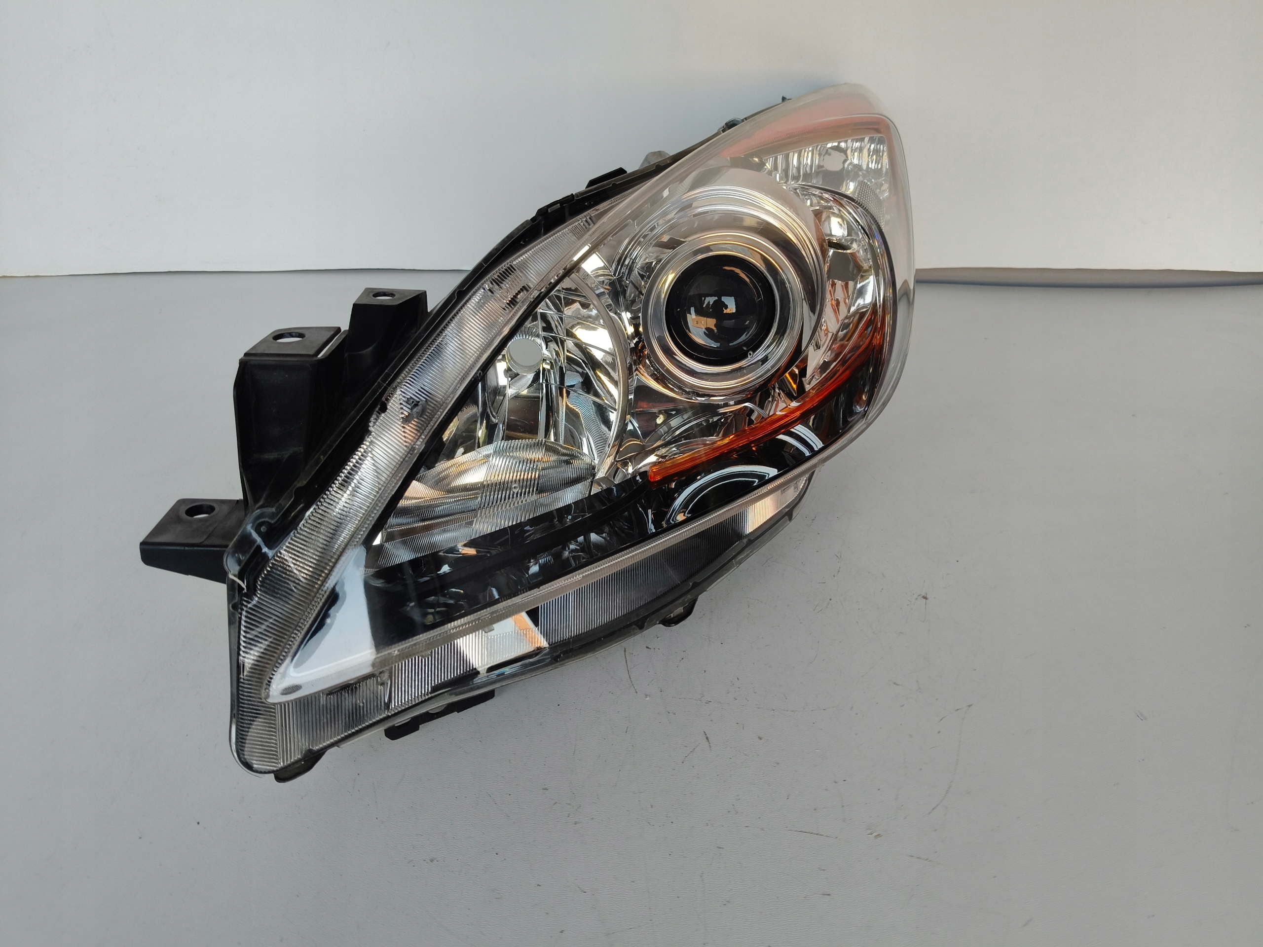 light left REFLEKTOR MAZDA 3 09