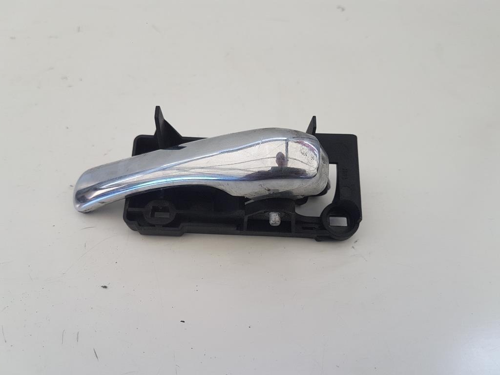 KLAMKA WEWNĘTRZNA LEWY PRZÓD ALFA ROMEO 147 Typ samochodu Samochody osobowe