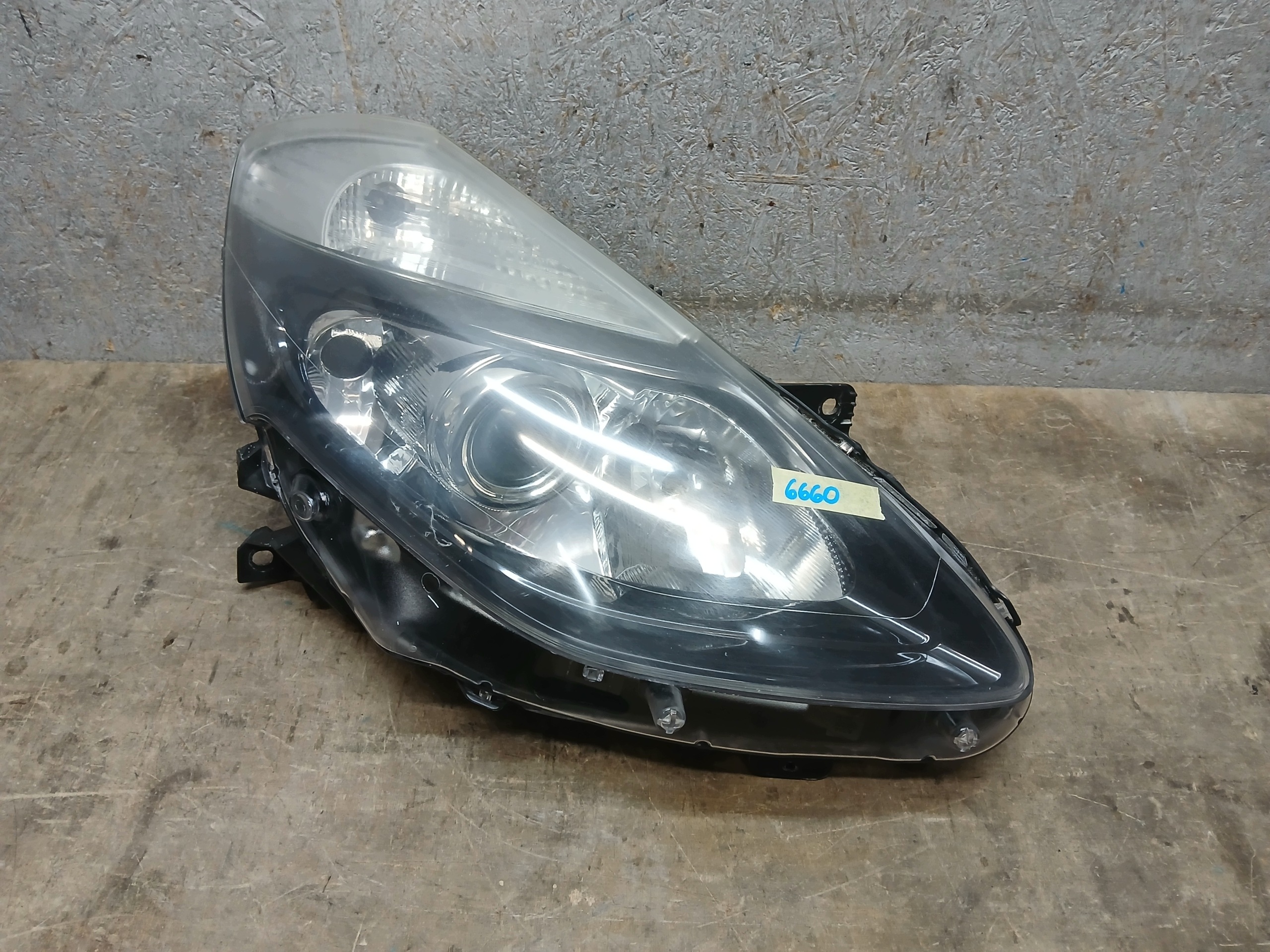 light front right RENAULT CLIO III 3 LIFT 8200775878